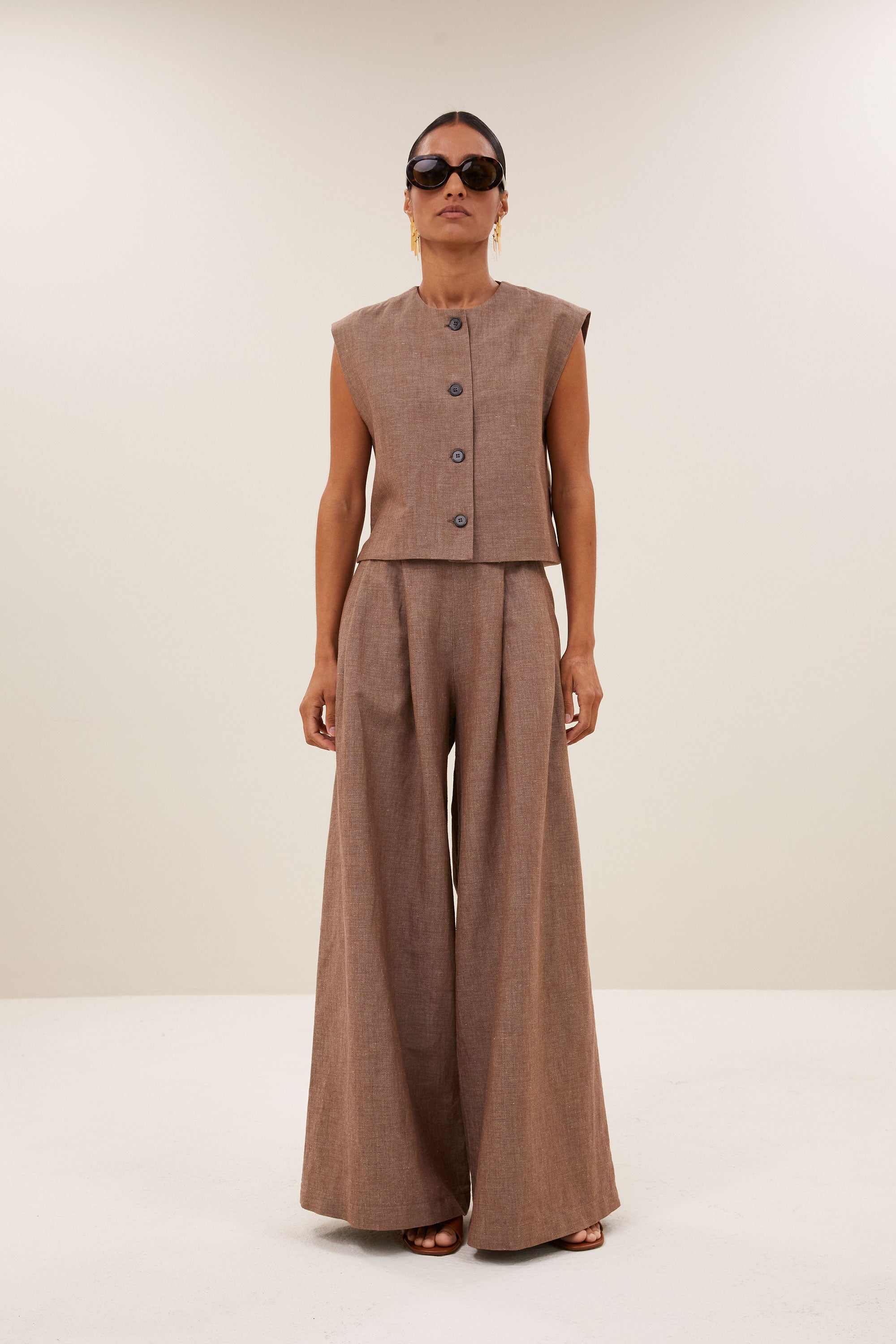 nori girone gilet | iced coffee