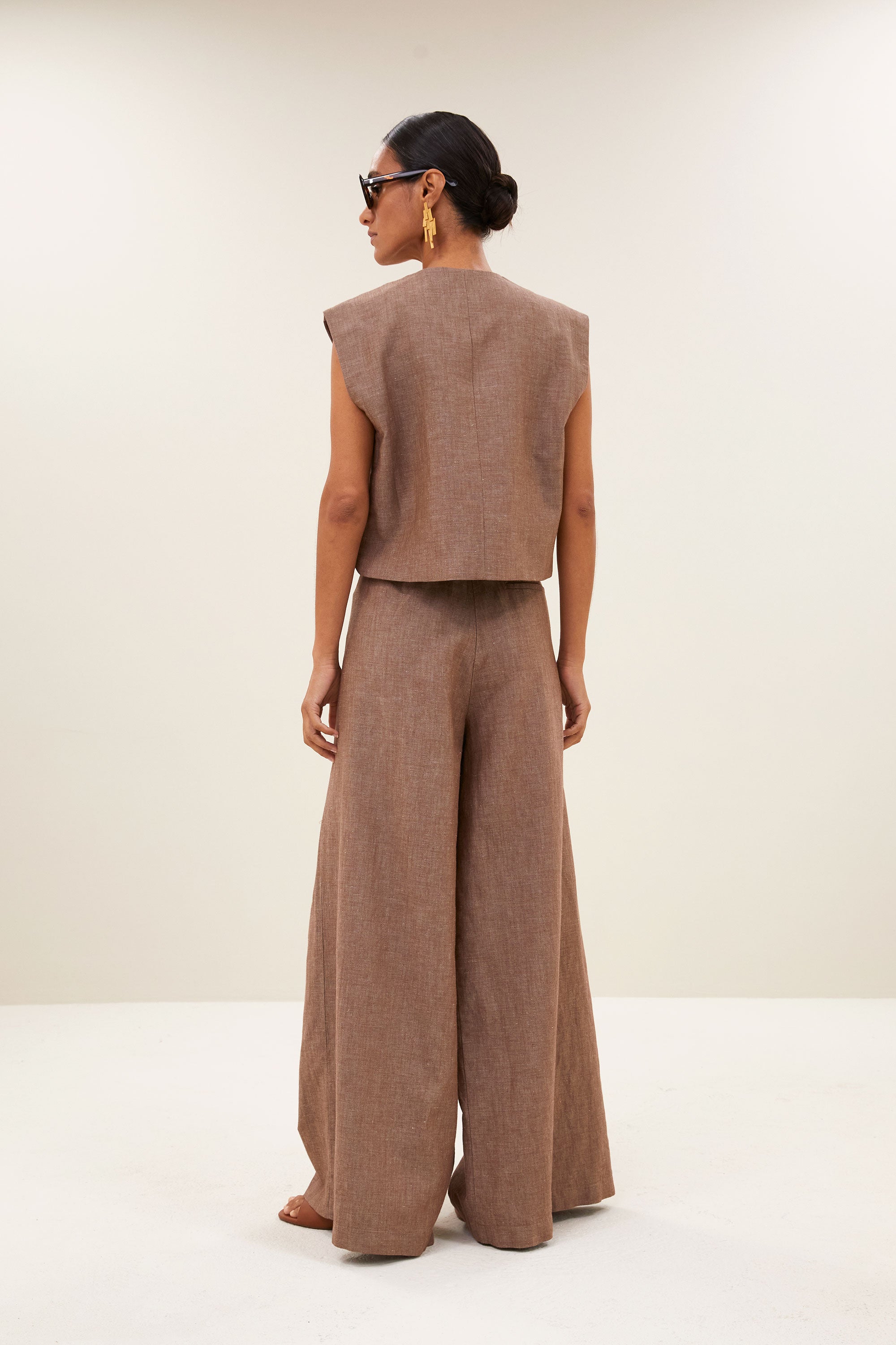 nori girone gilet | iced coffee