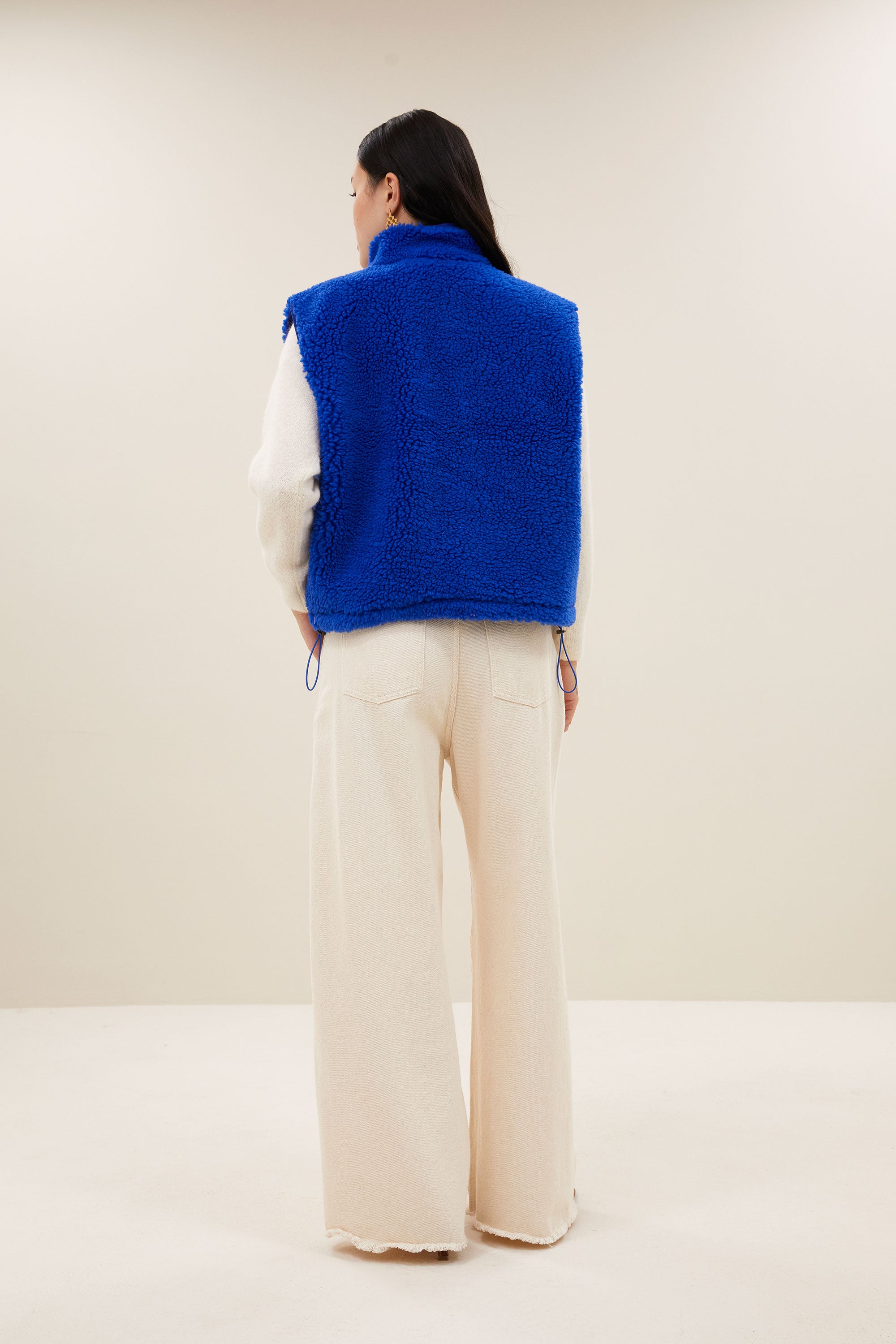 steve sleeveless jacket | azul blue