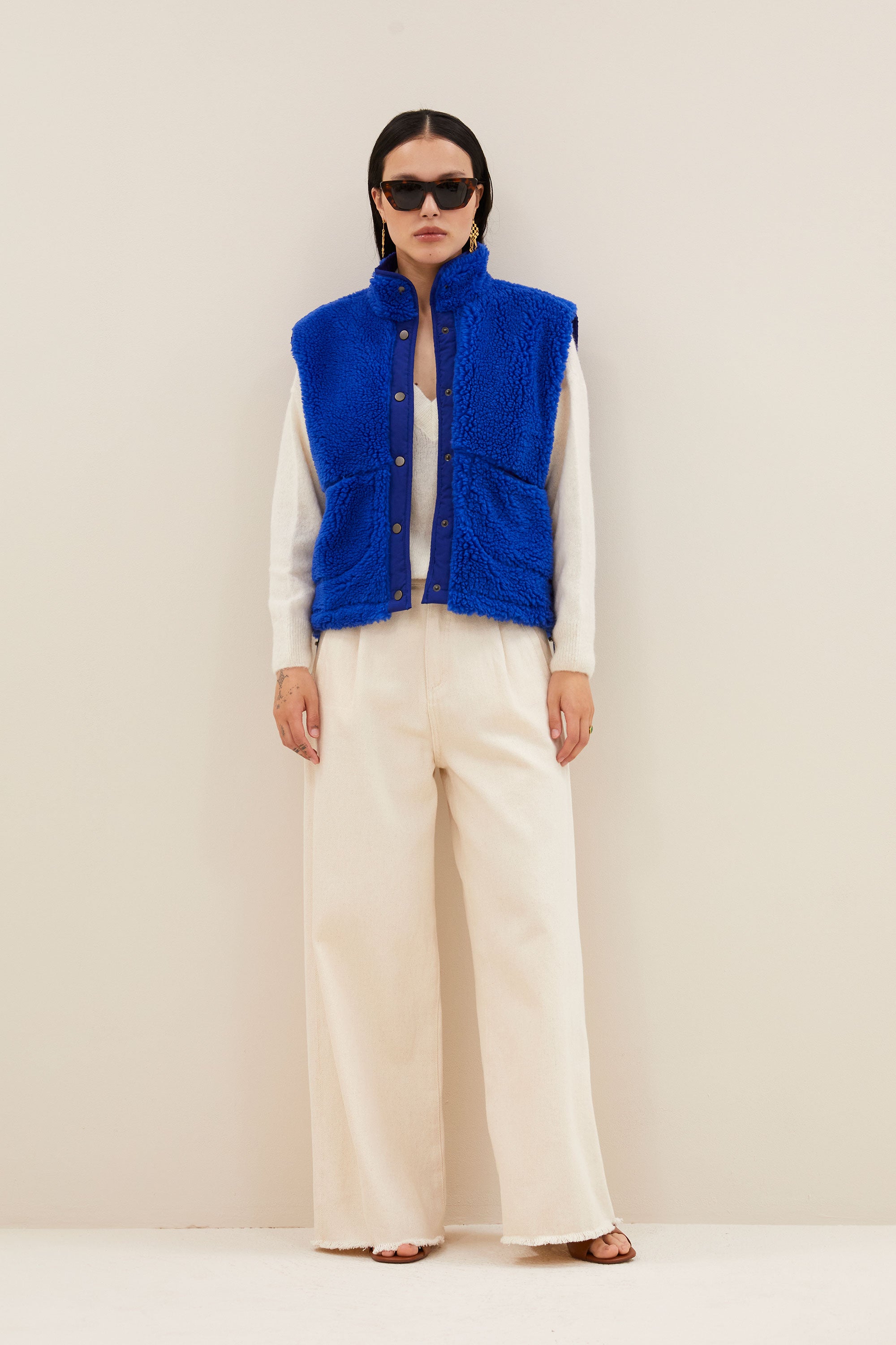 steve sleeveless jacket | azul blue