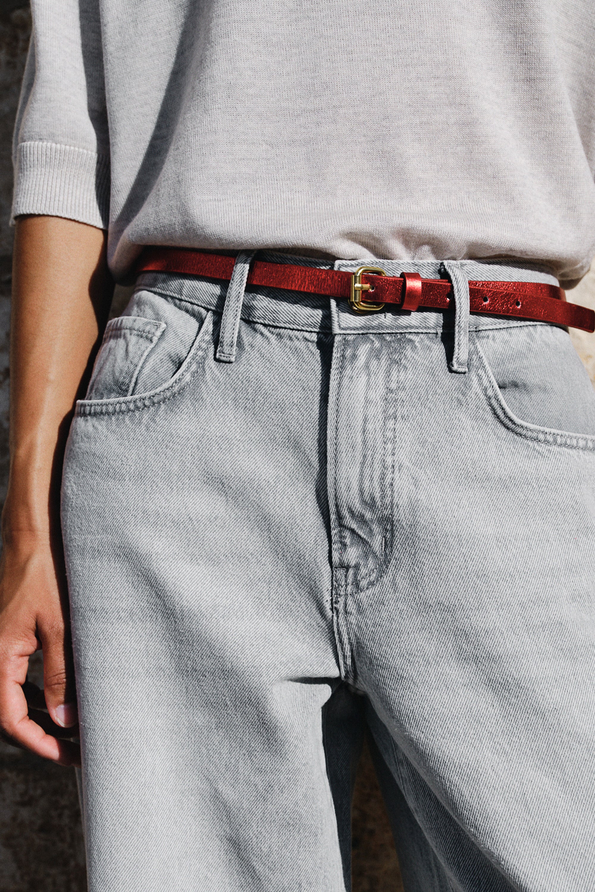 julie gloss belt | scarlet red