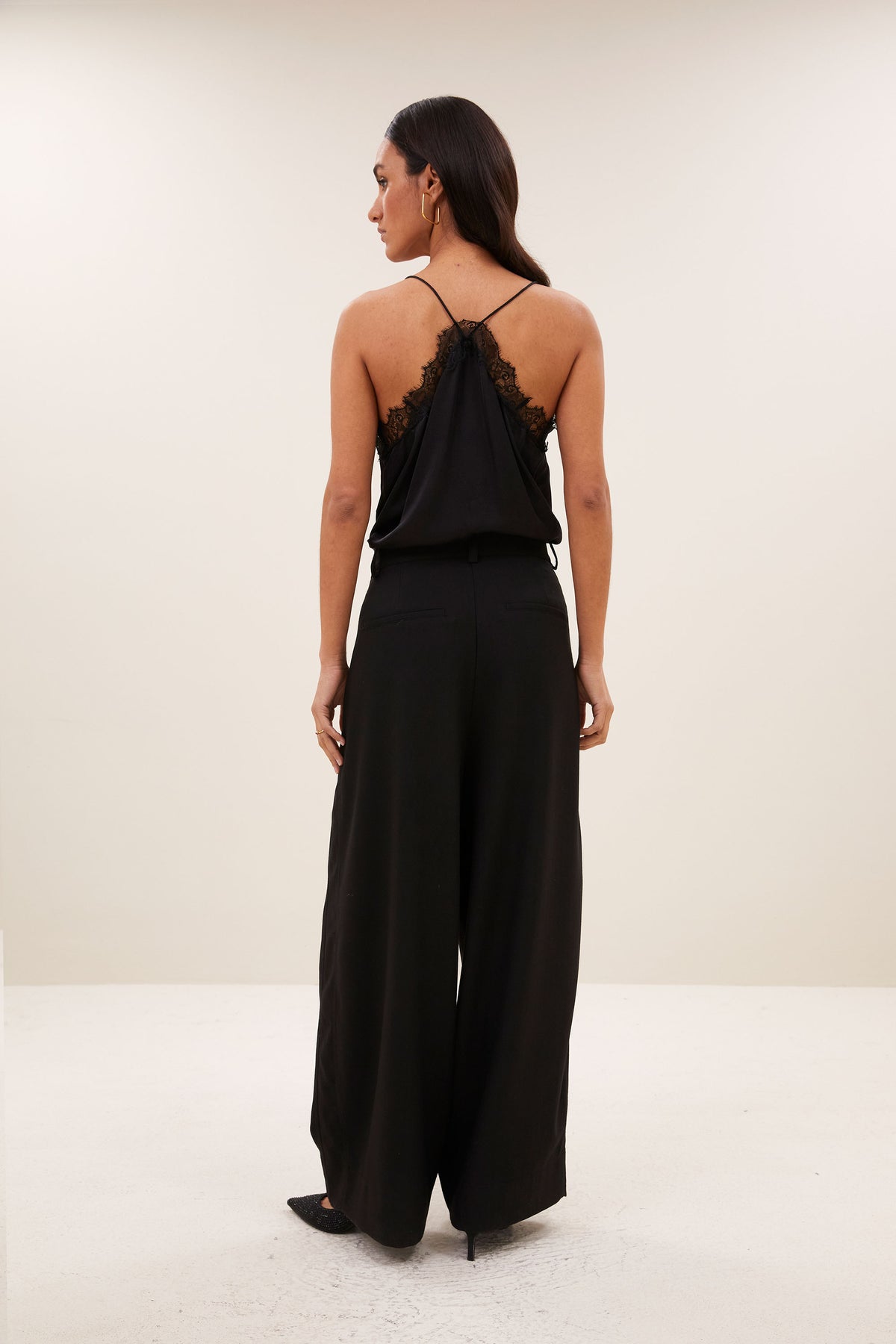 pia satin top | black