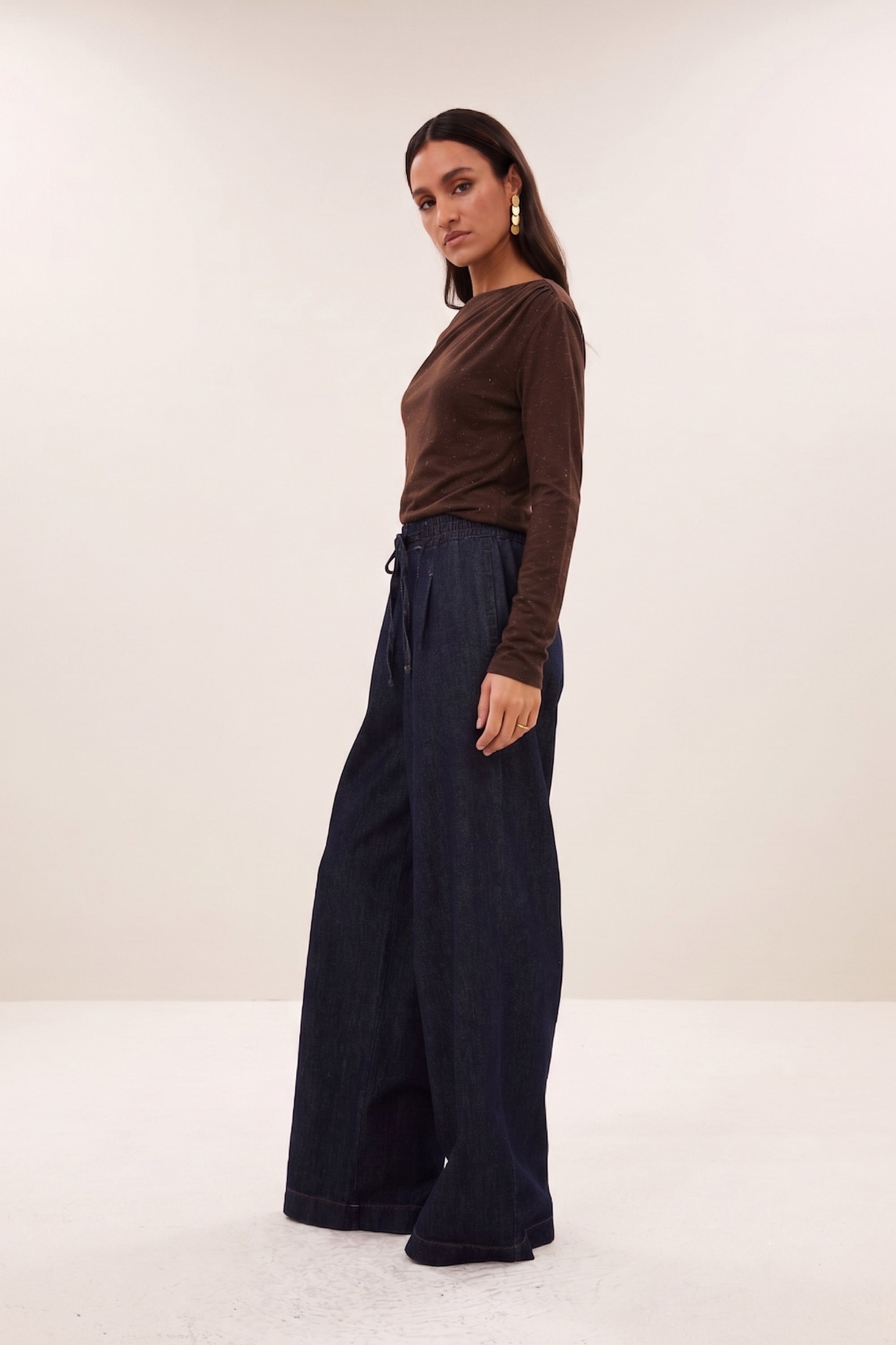 leya sparkle top | chocolate brown