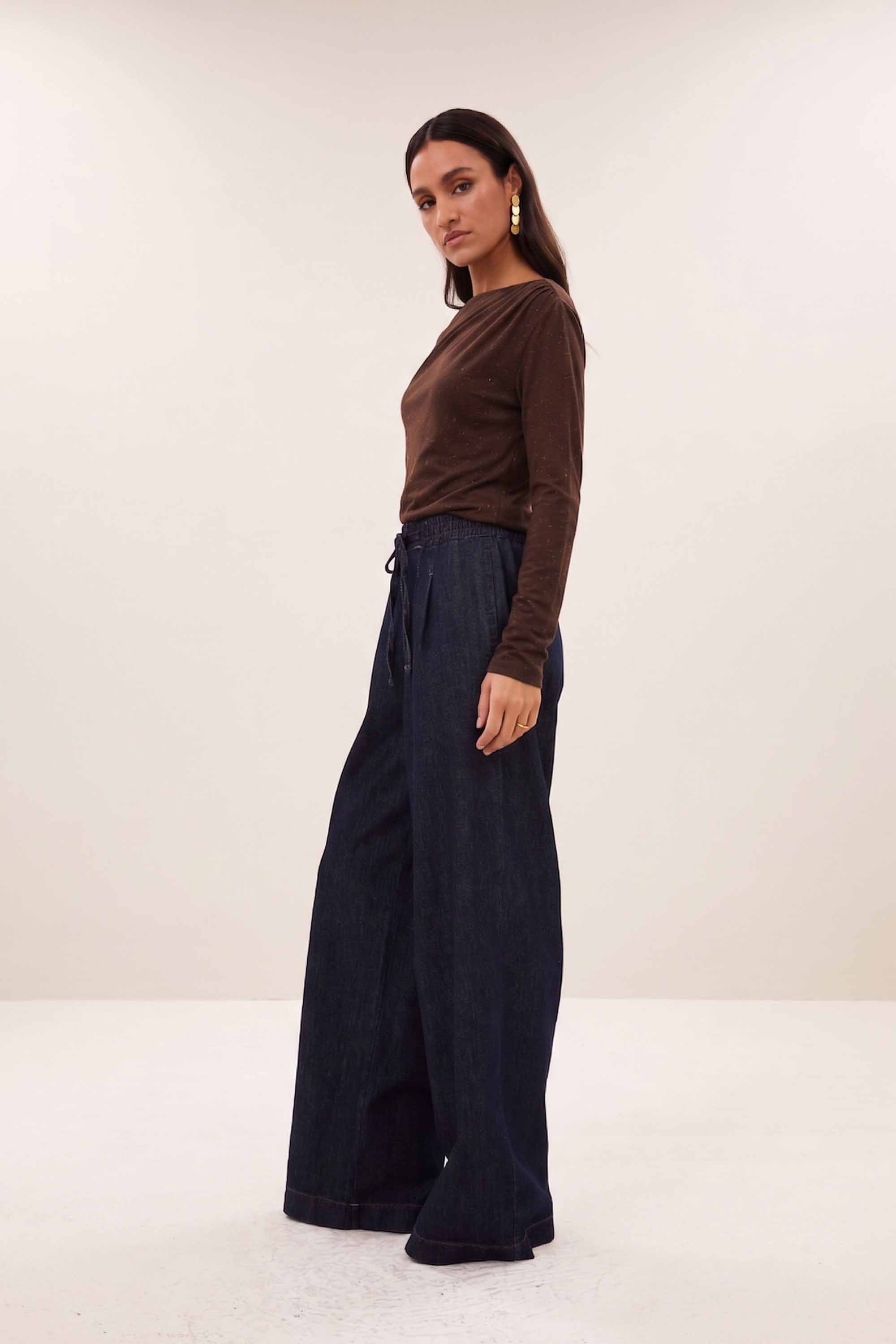 leya sparkle top | chocolate brown
