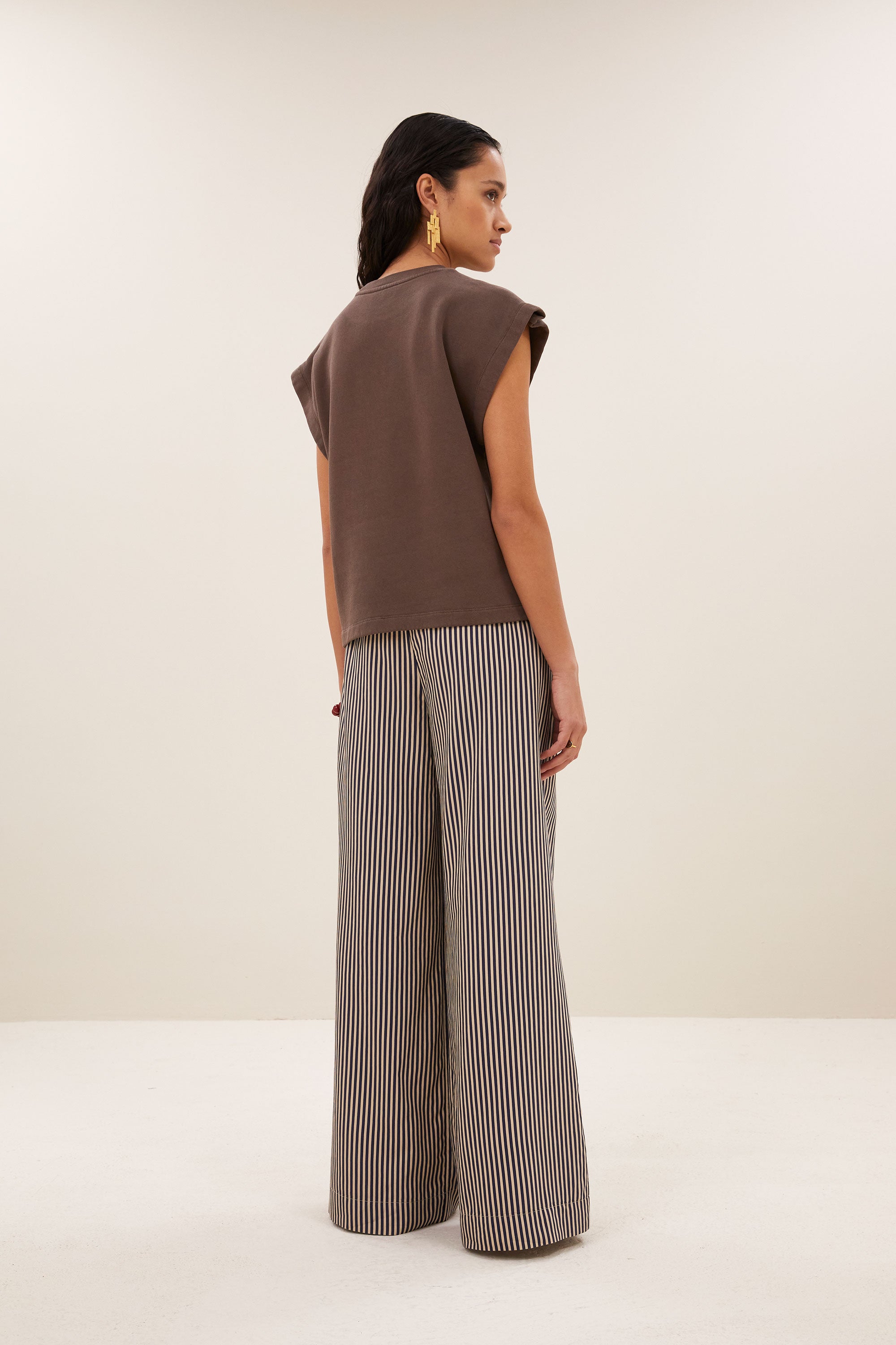 mason pleats top | chocolate brown