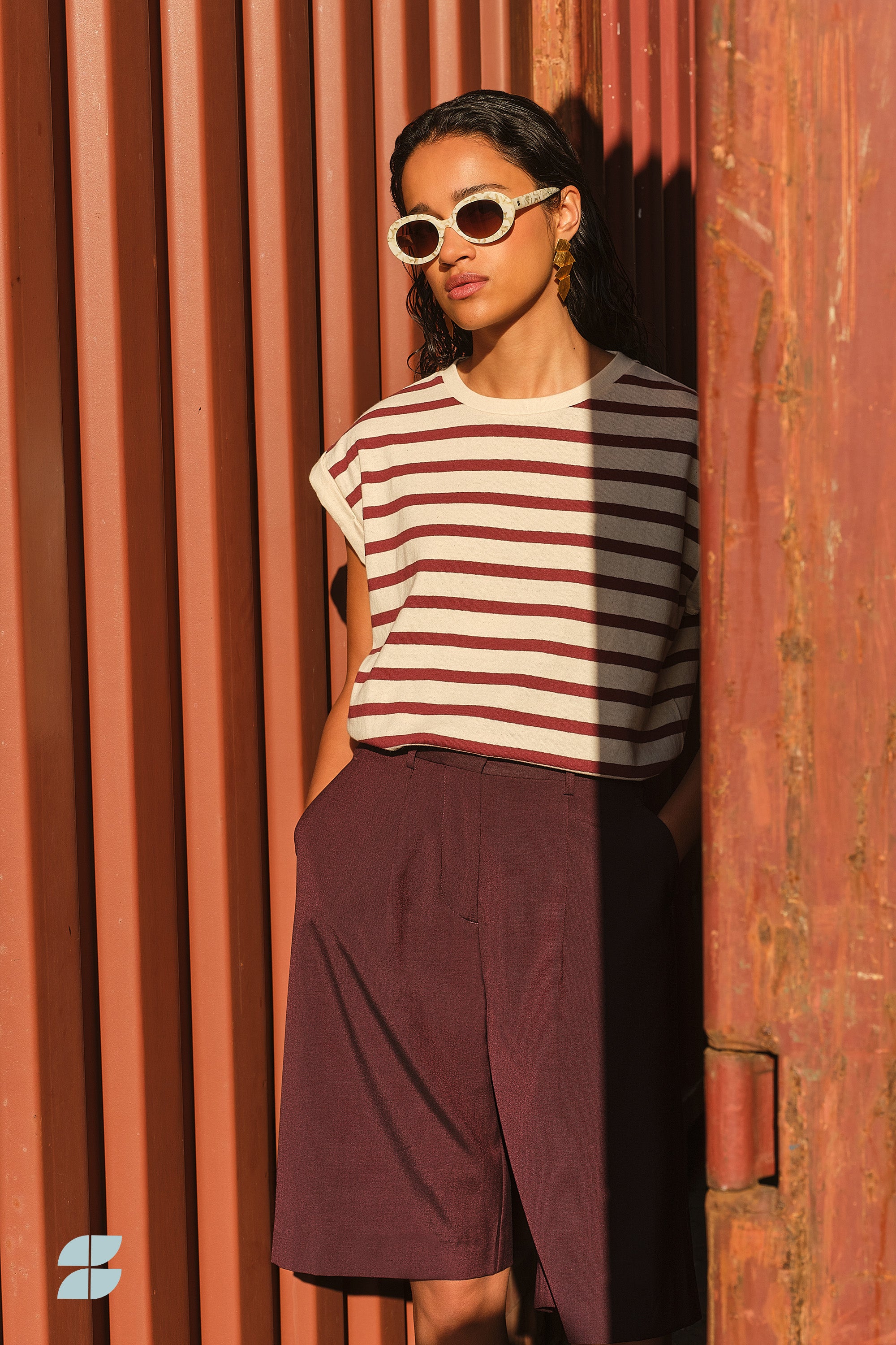 tobi-stripe-top-grain-wine-stripe-must-have essential-biologisch katoen-kleine kapmouw-by-bar-sfeerbeeld