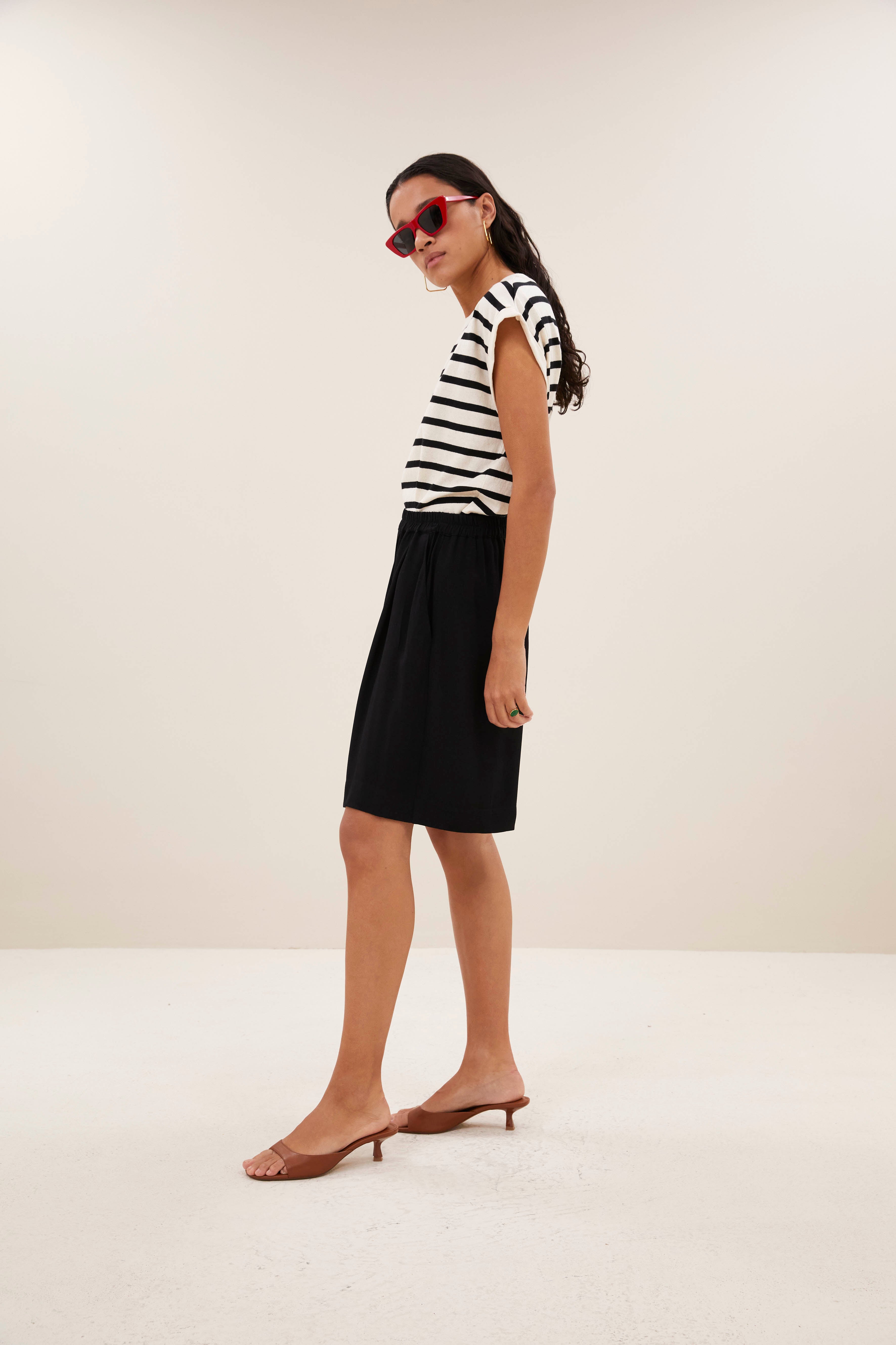 top-tobi stripe logo top grain black stripe-by-bar-vooraanzicht