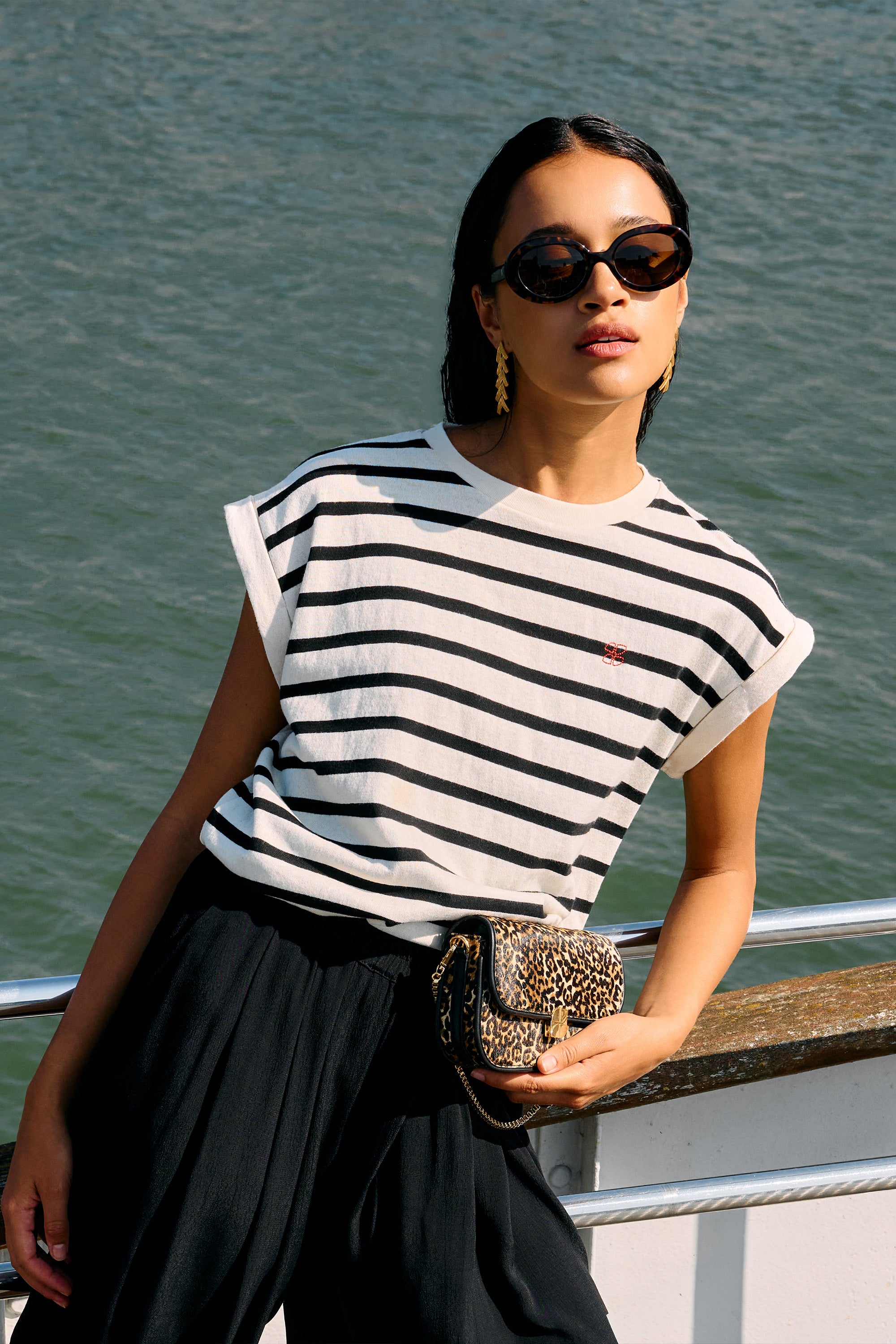 tobi-stripe-logo-top-grain-black-stripe-all-time classic-comfortabele pasvorm-kleine kapmouw-by-bar-sfeerbeeld