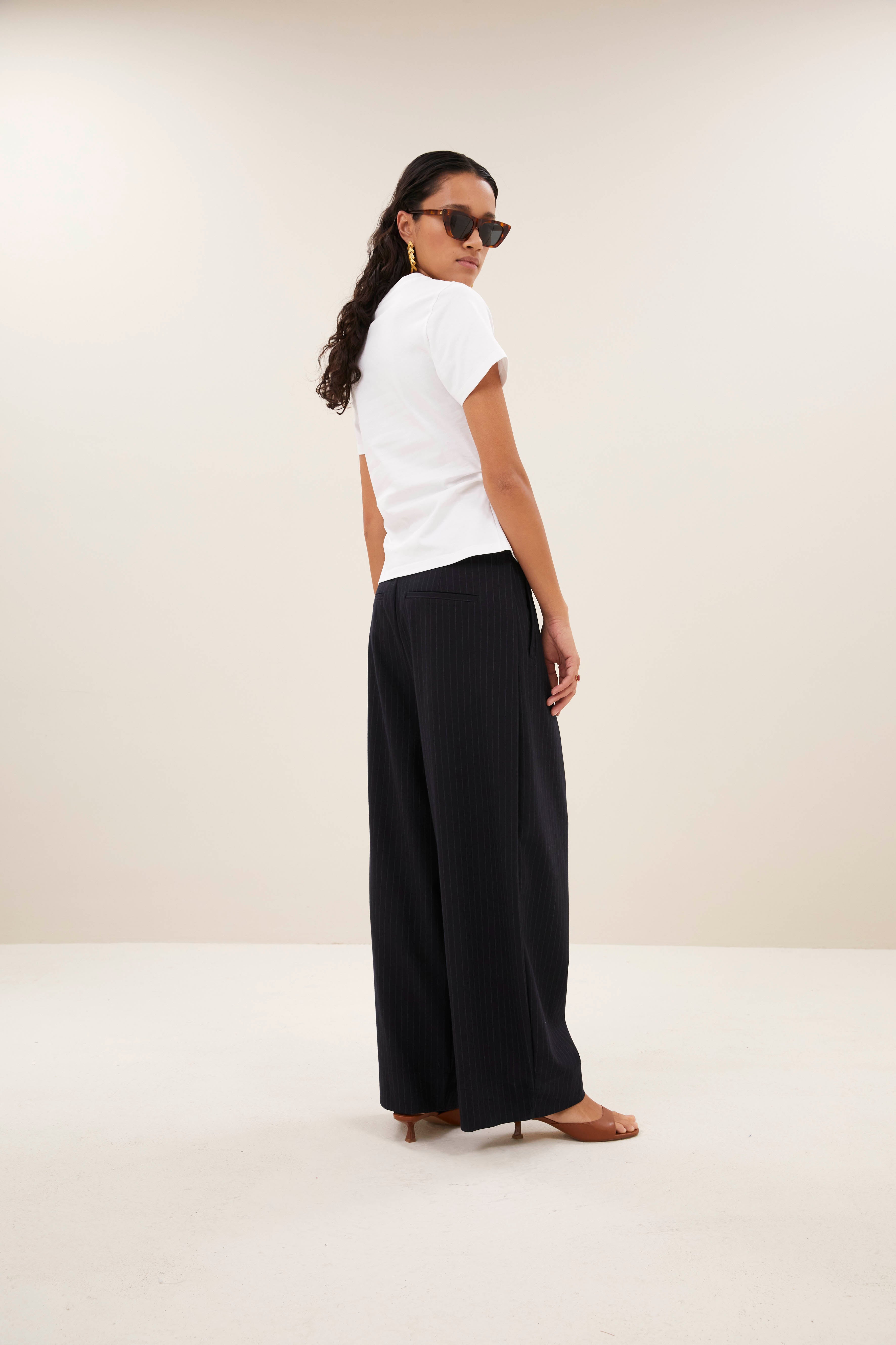 pants-frida pinstripe pants midnight-by-bar-vooraanzicht