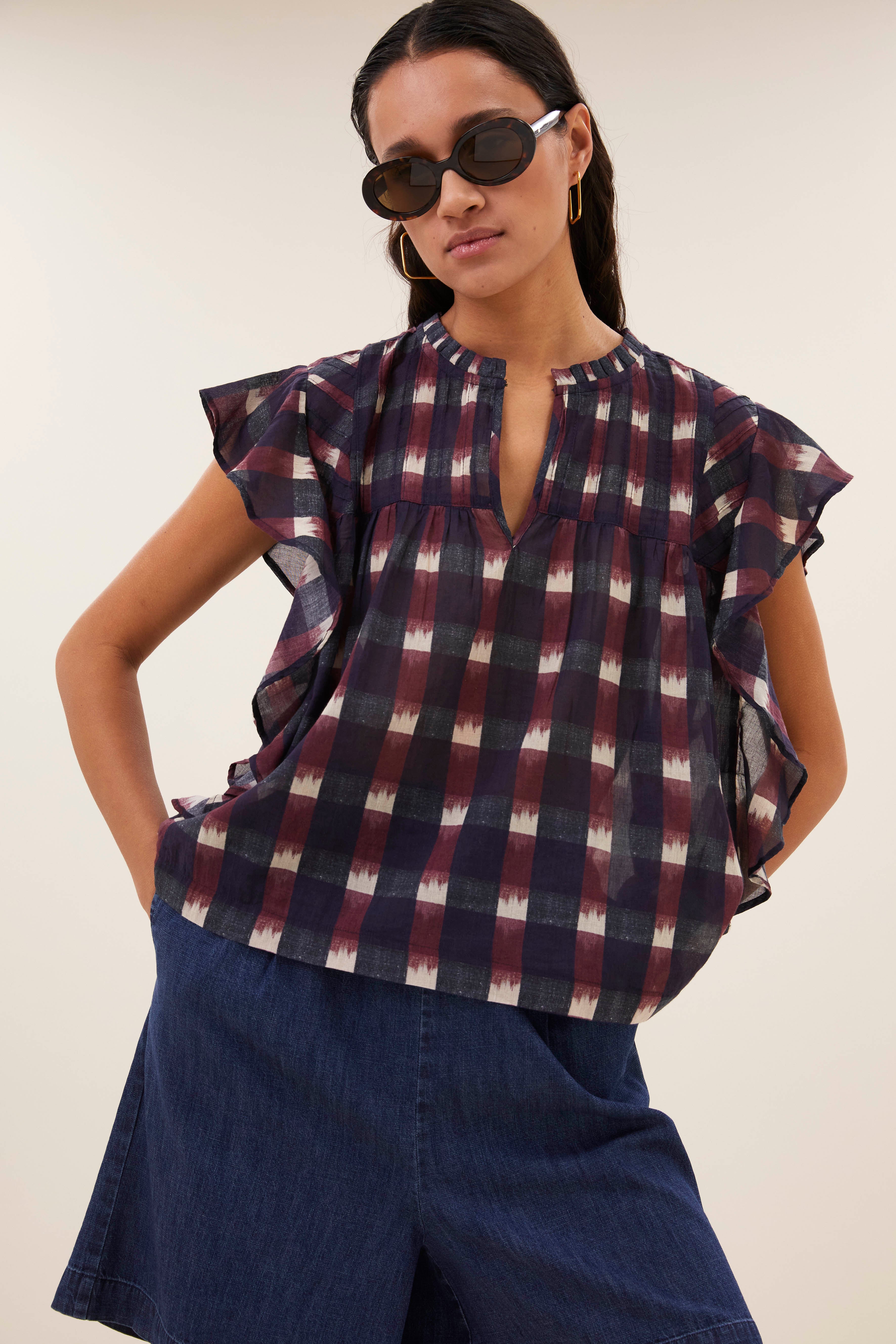 blouse-danee ikat blouse wine ikat print-by-bar-achteraanzicht