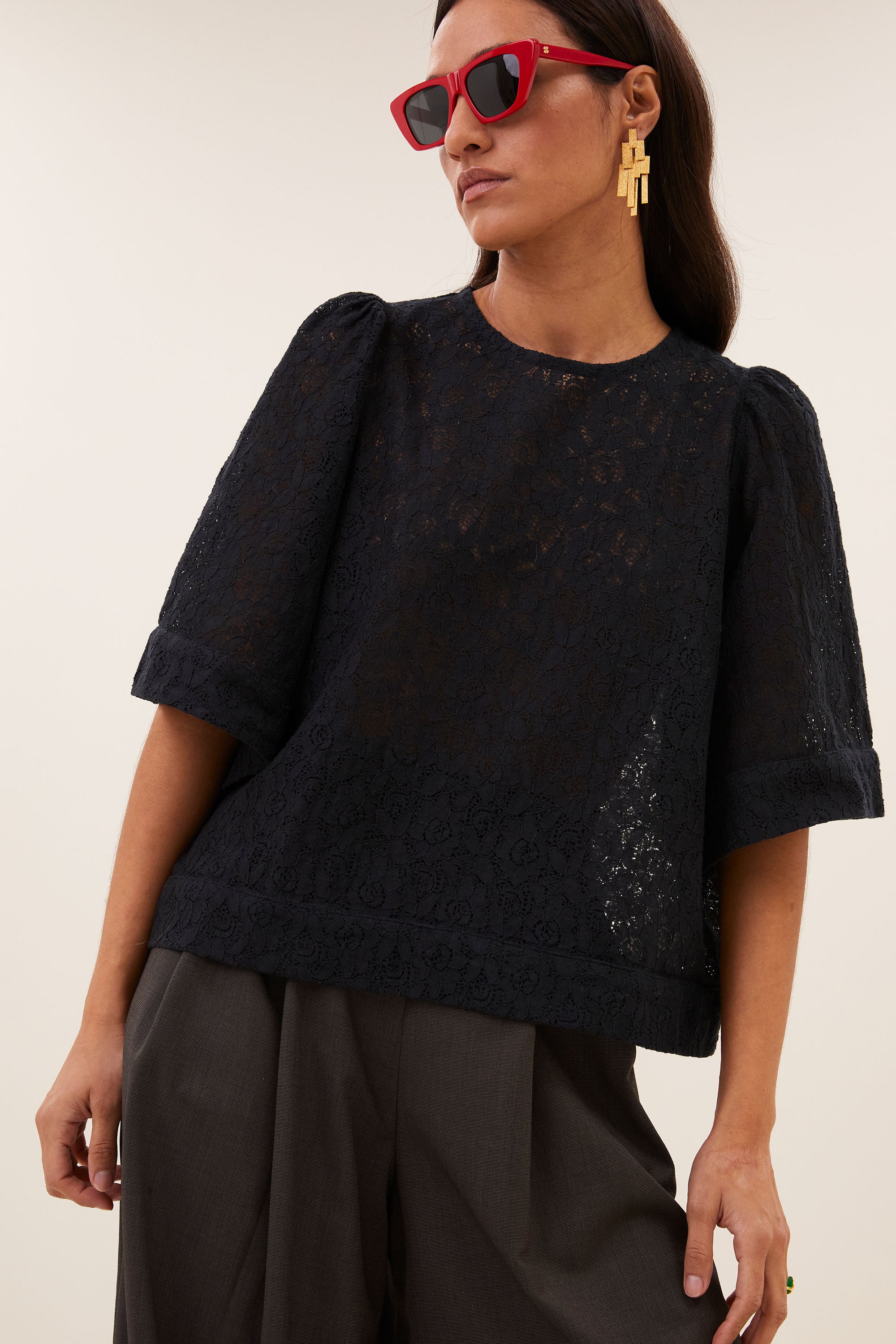 olivia lace blouse | black