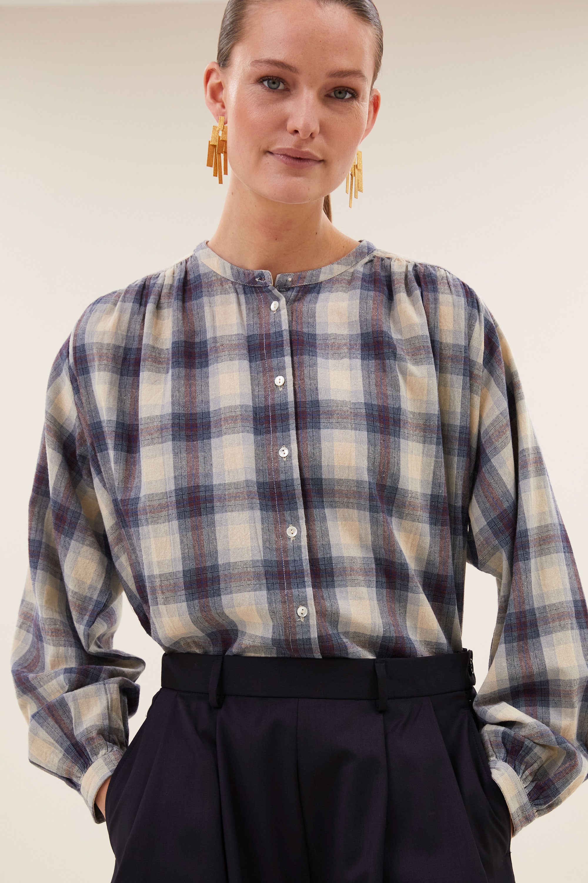 nyka-tokyo-check-blouse-tokyo-check-all-time classic-biologisch katoen-statement print-by-bar-detail