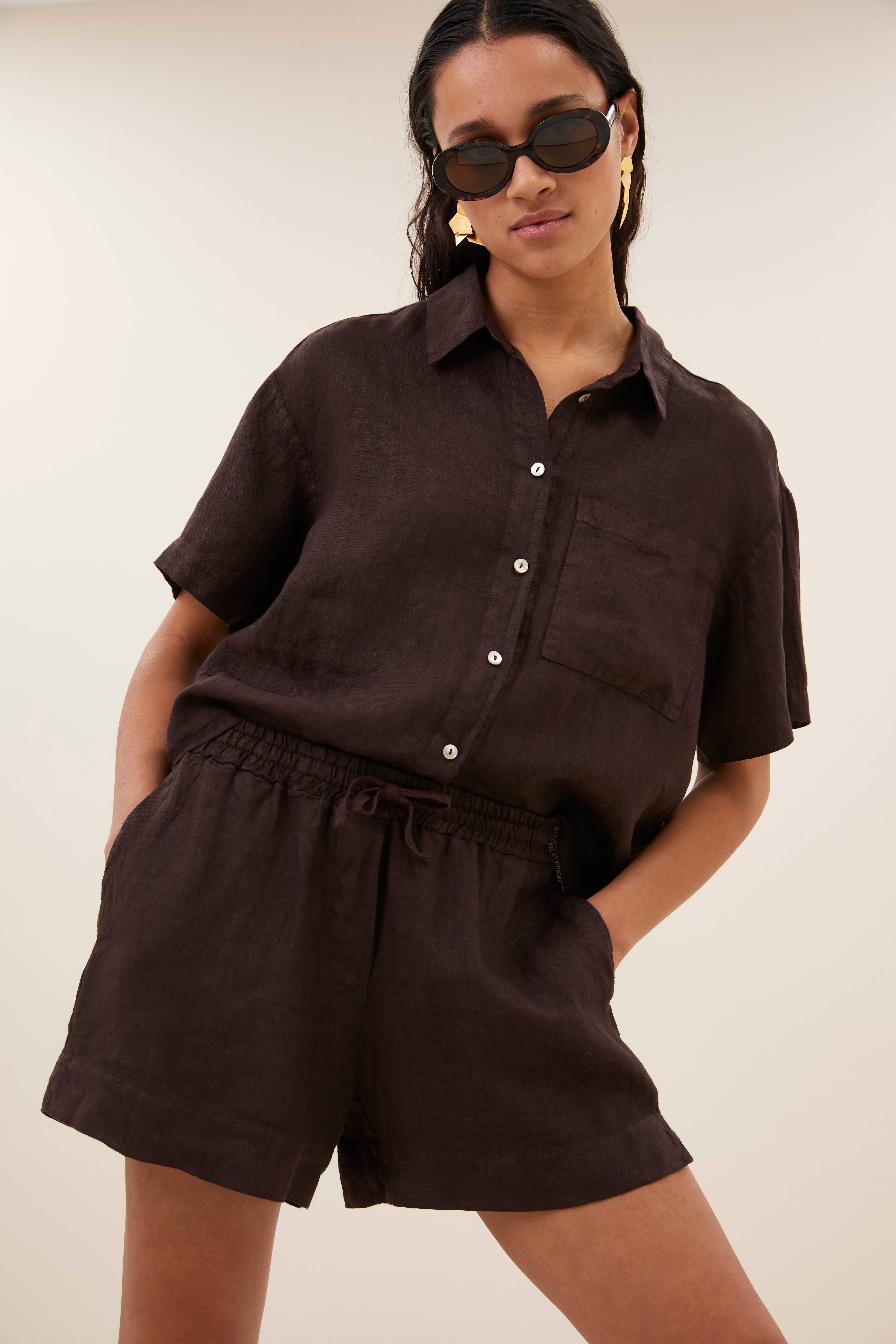 blouse-mara linen blouse espresso-by-bar-vooraanzicht