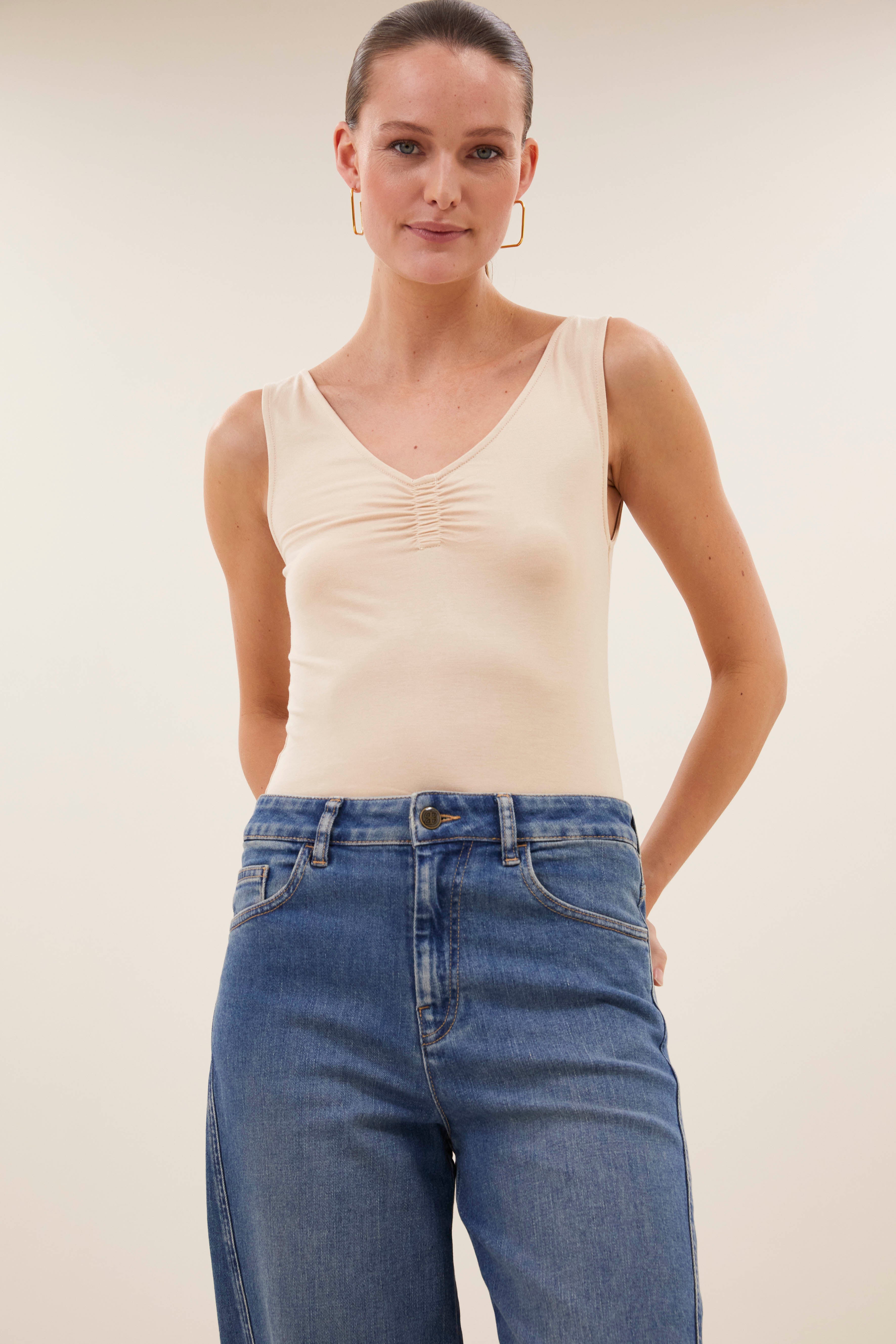 singlet-lia singlet nude-by-bar-zijaanzicht