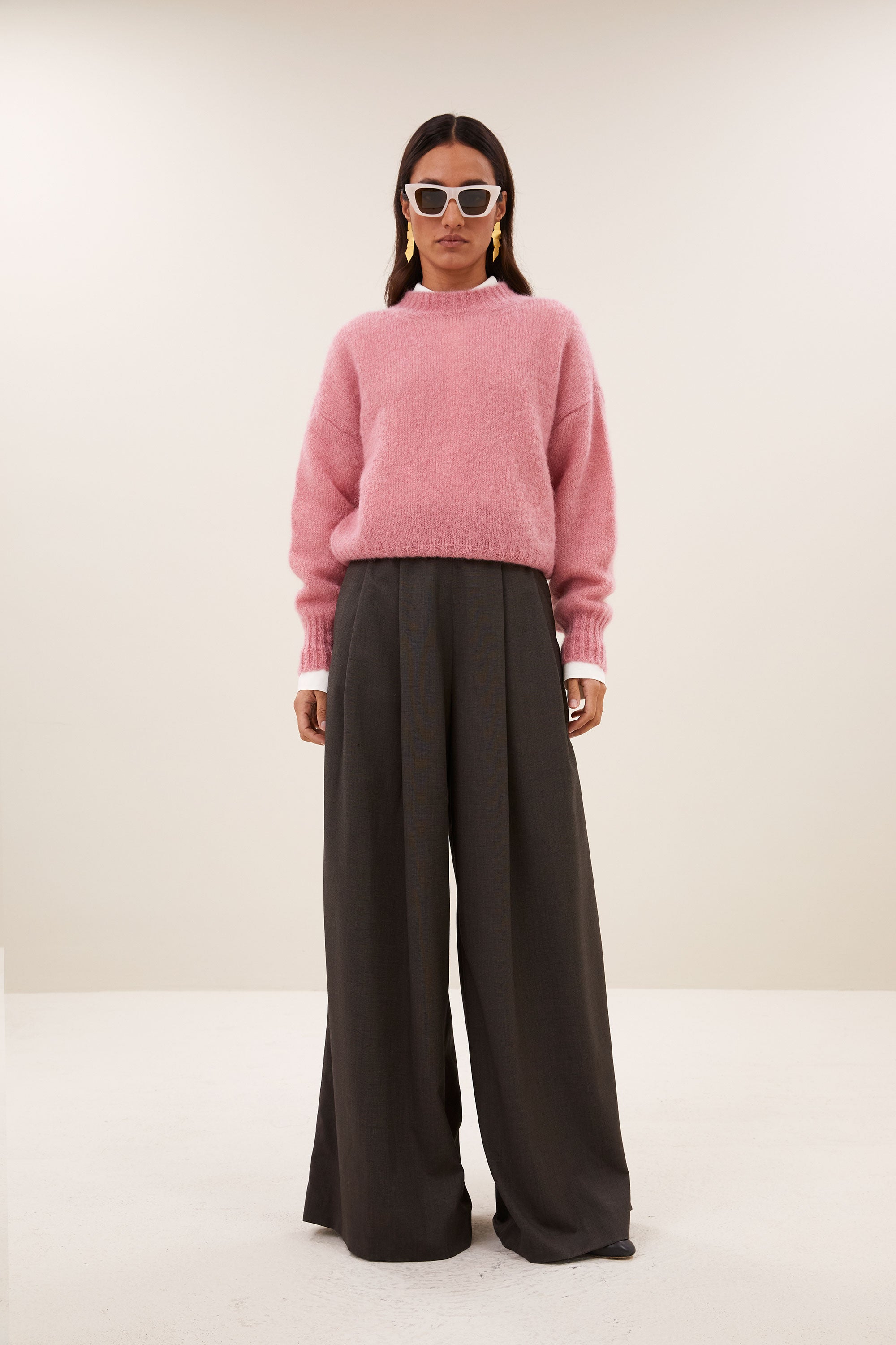 sonny-pullover-ash-rose-1-comfortabele draagervaring-gebreide patronen-must-have essential-by-bar-sfeerbeeld