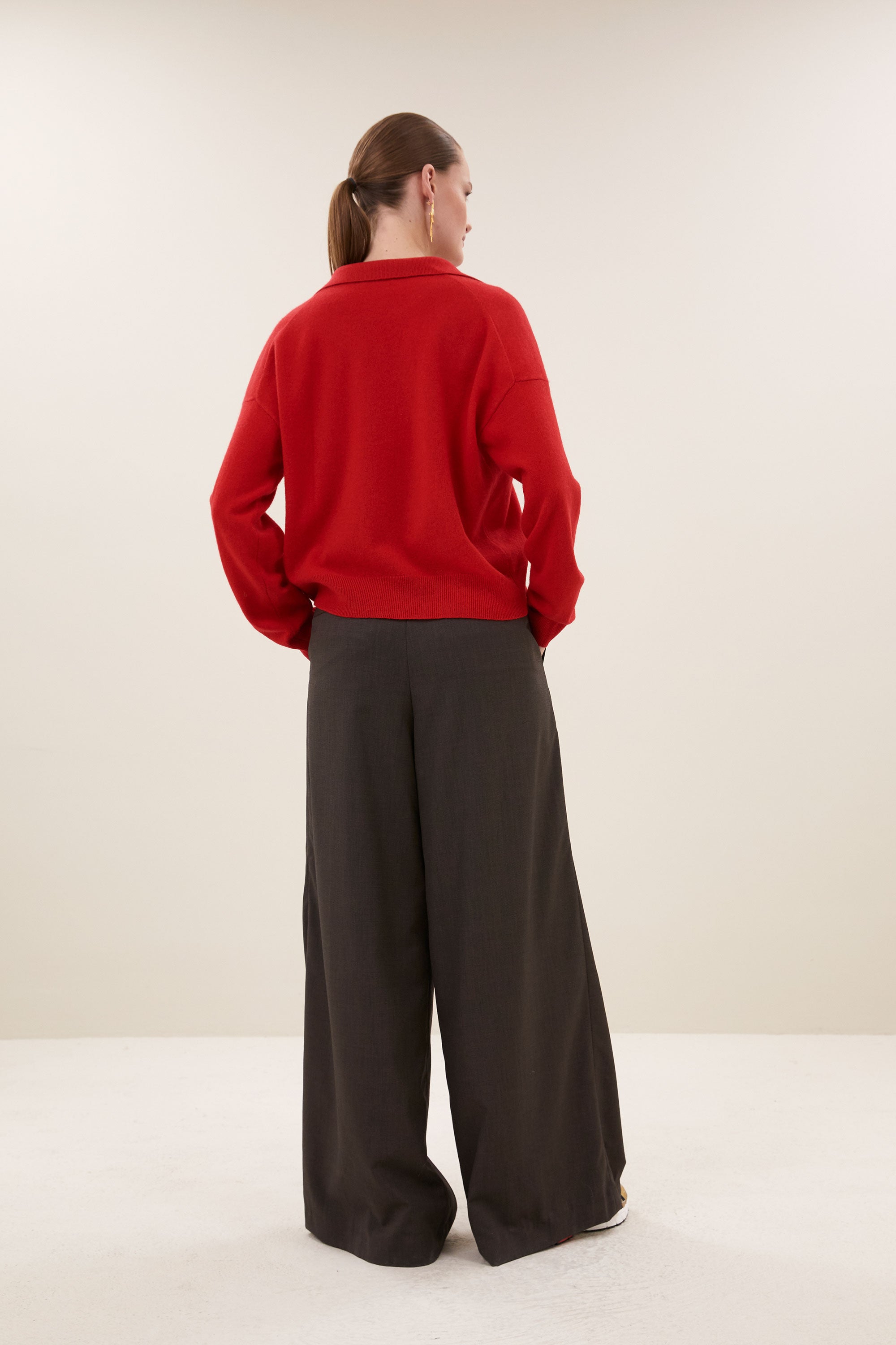 flex pullover | lipstick