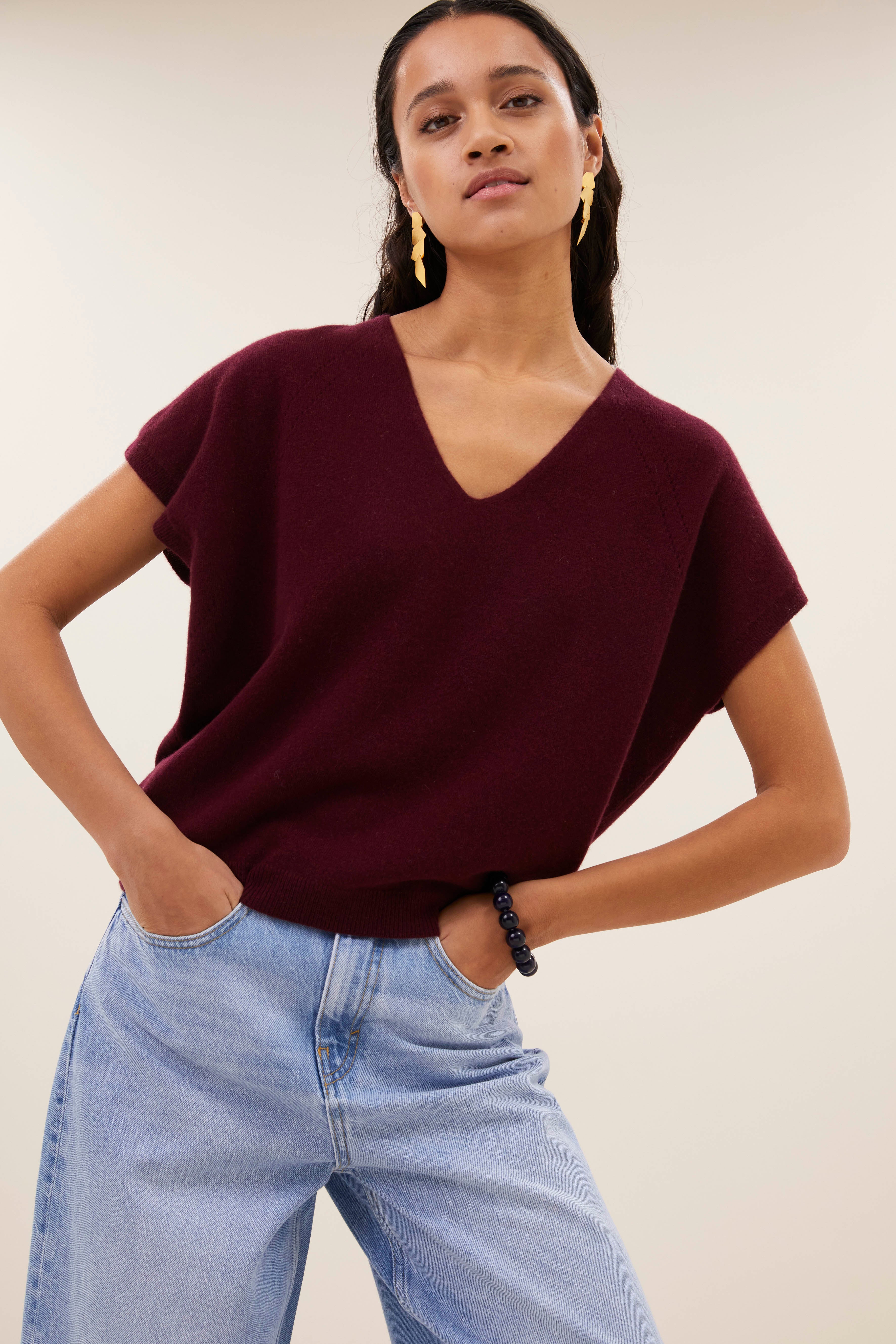 pullover-sil v neck pullover wine-by-bar-zijaanzicht