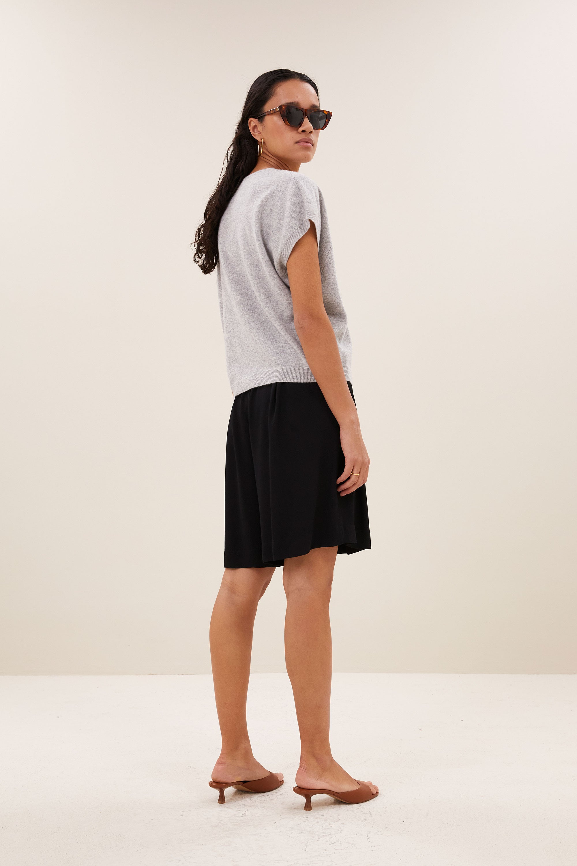 sil v-neck pullover | grey melee