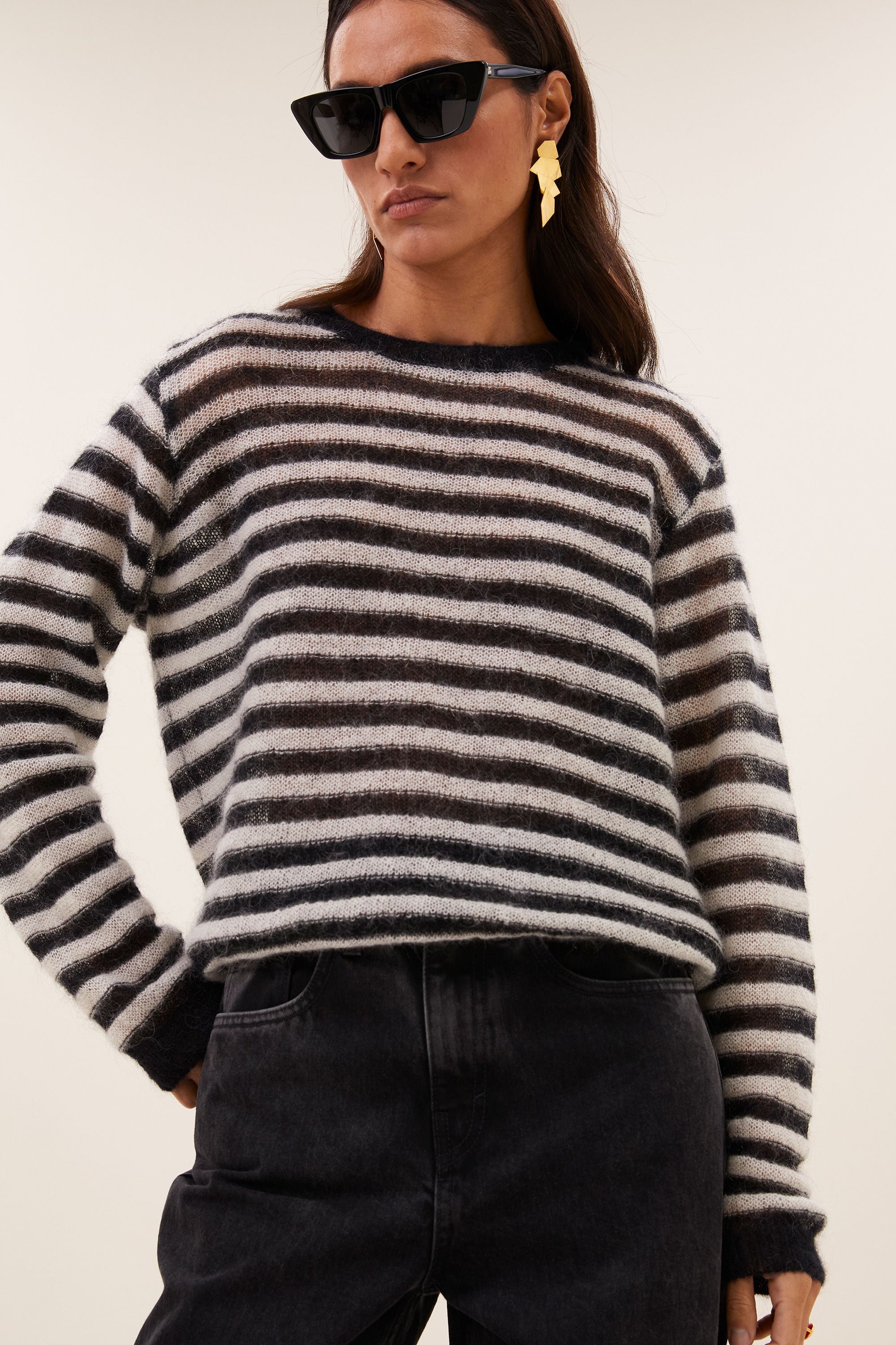 gwen pullover | black white stripe