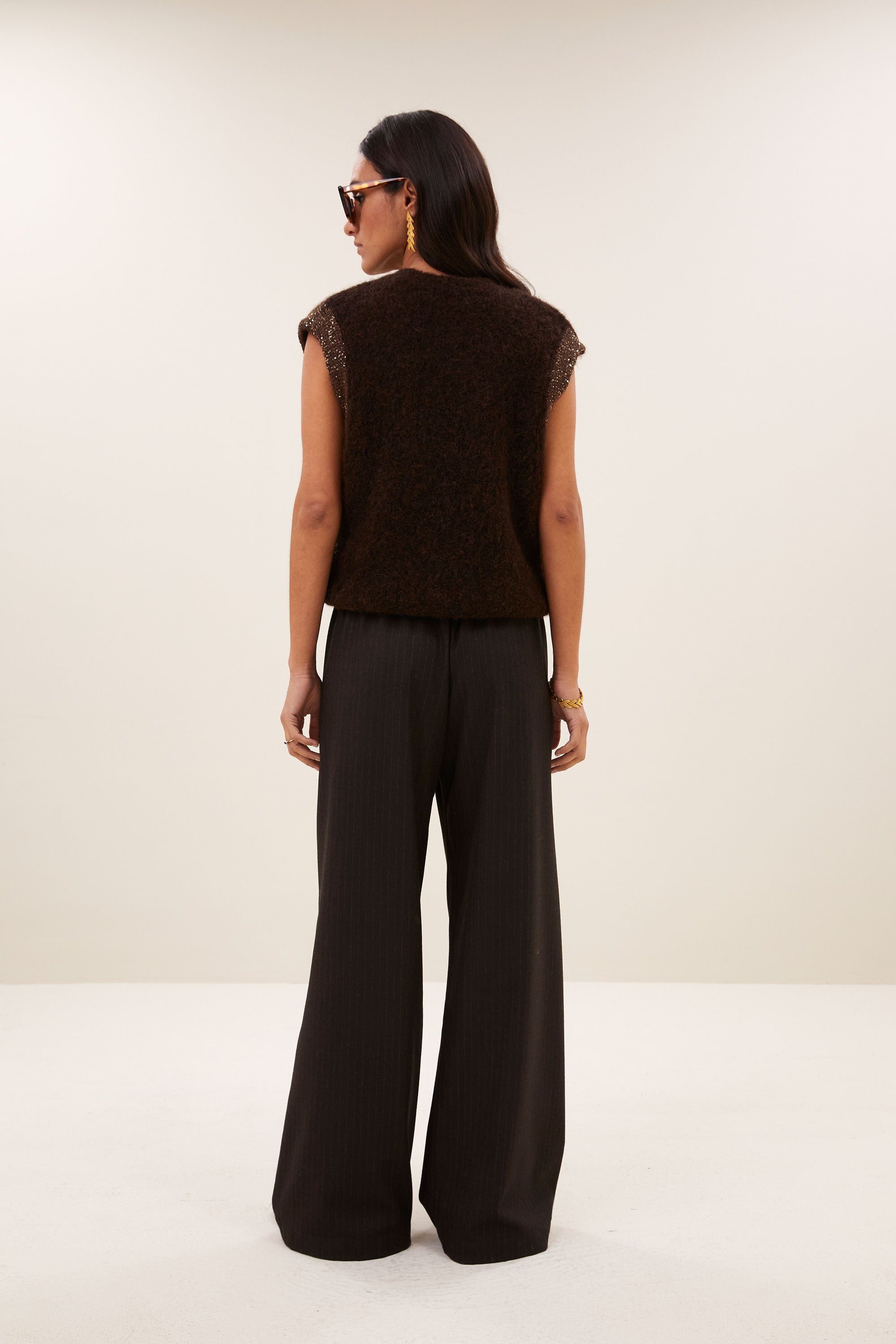 noby spencer | deep brown