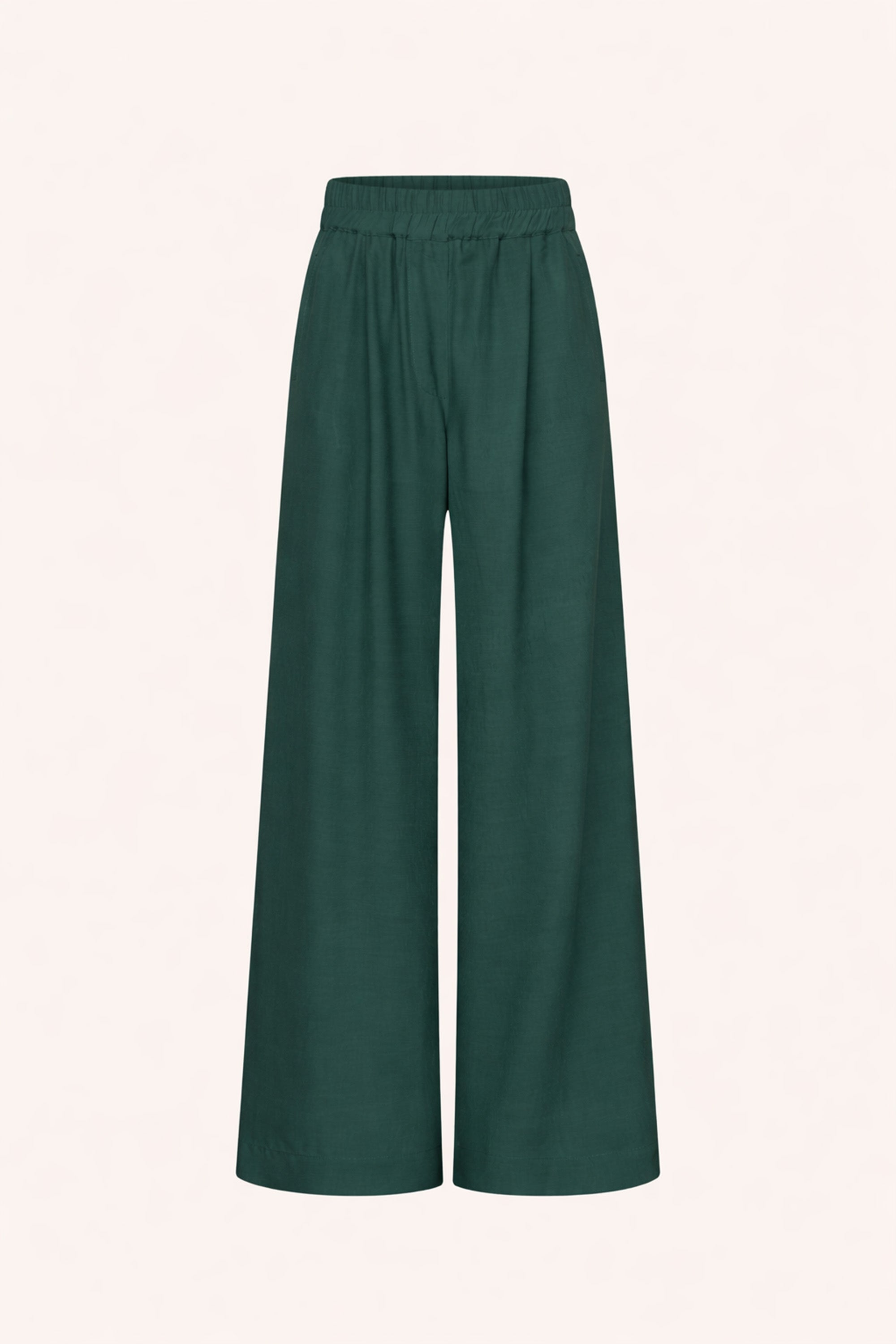 benji-viscose-pants-dried-basil-1-losvallende pasvorm-plooien-draagbaar als set-by-bar-productfoto