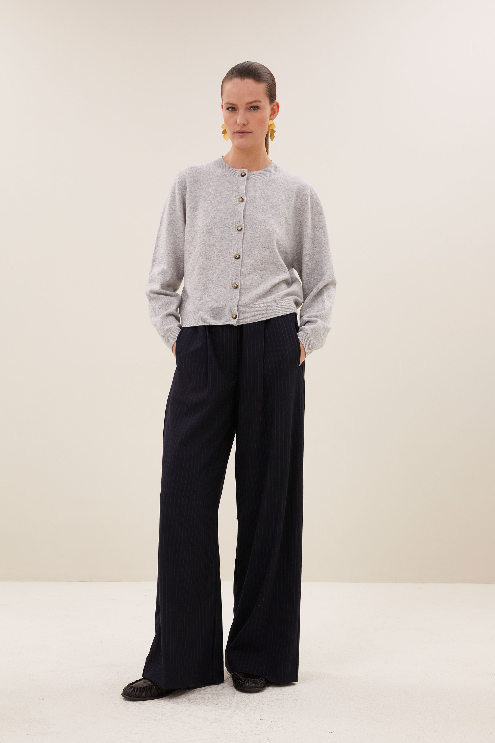 benji-pine-stripe-pants-dark-pine-stripe-all-time classic-comfortabele pasvorm-losvallende pasvorm-by-bar-aanvullende-foto