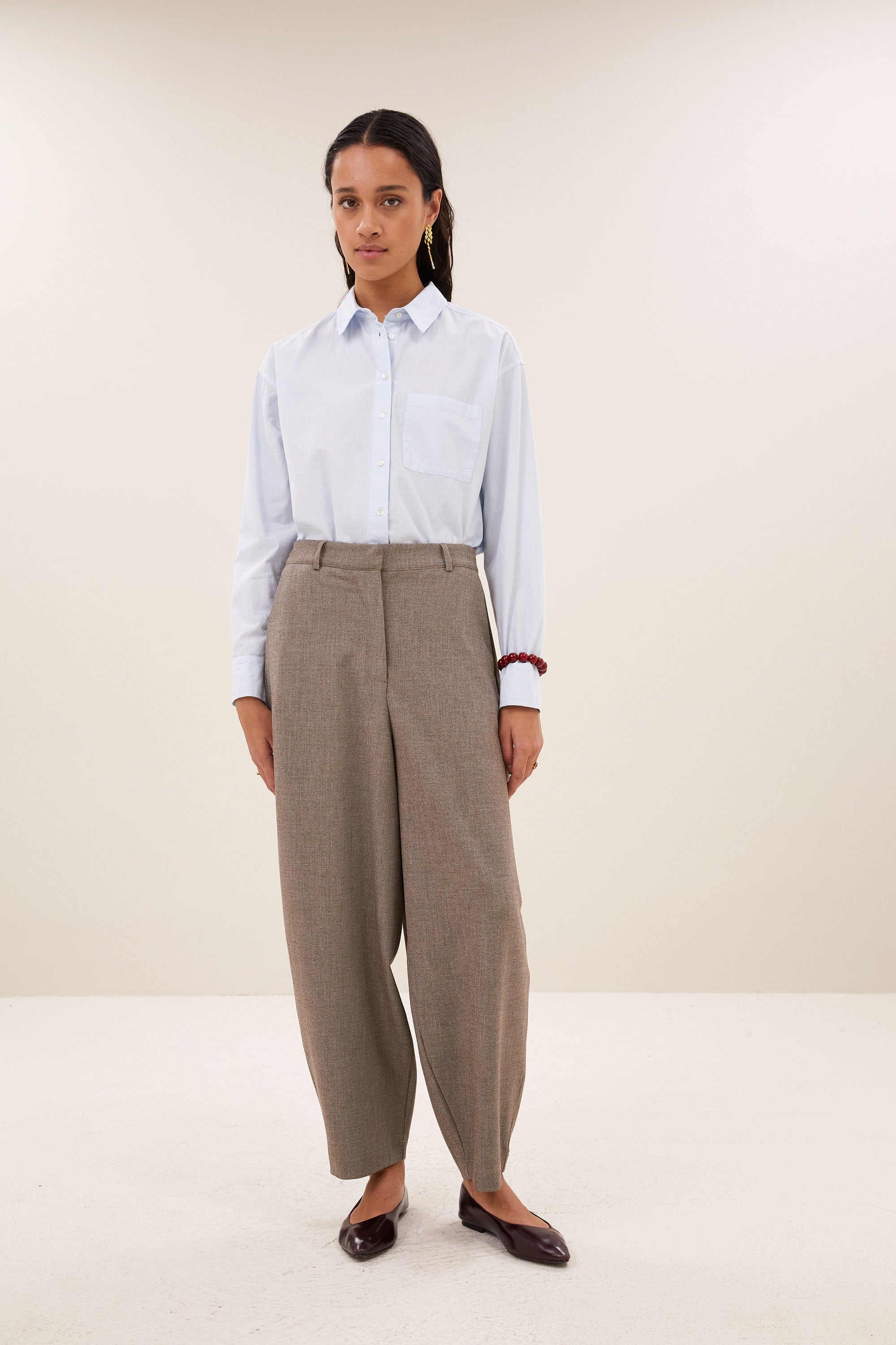 edda-pants-biscuit-melee-all-time classic-gerecycled polyester-ritssluiting-by-bar-vooraanzicht