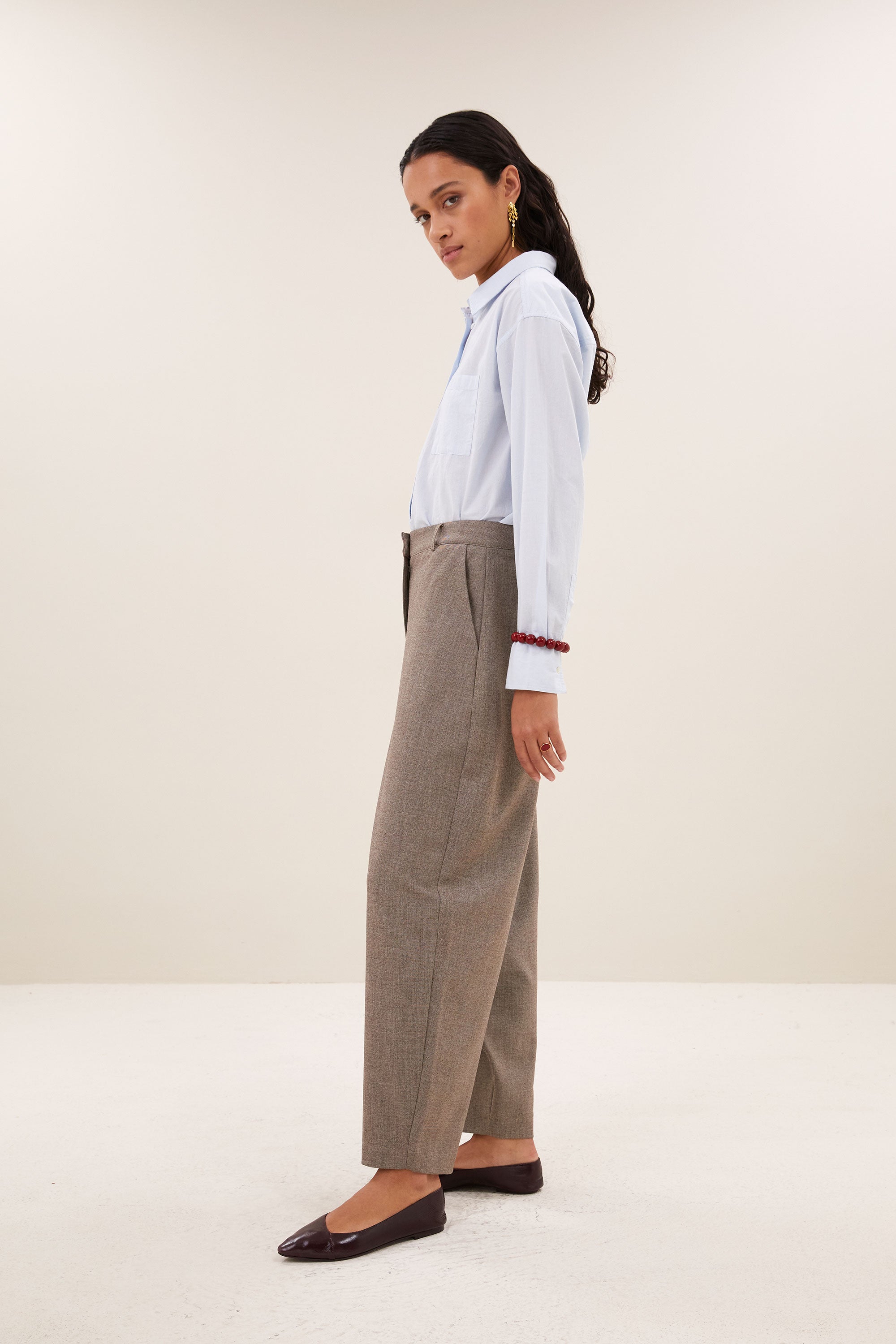 edda-pants-biscuit-melee-all-time classic-gerecycled polyester-ritssluiting-by-bar-zijaanzicht
