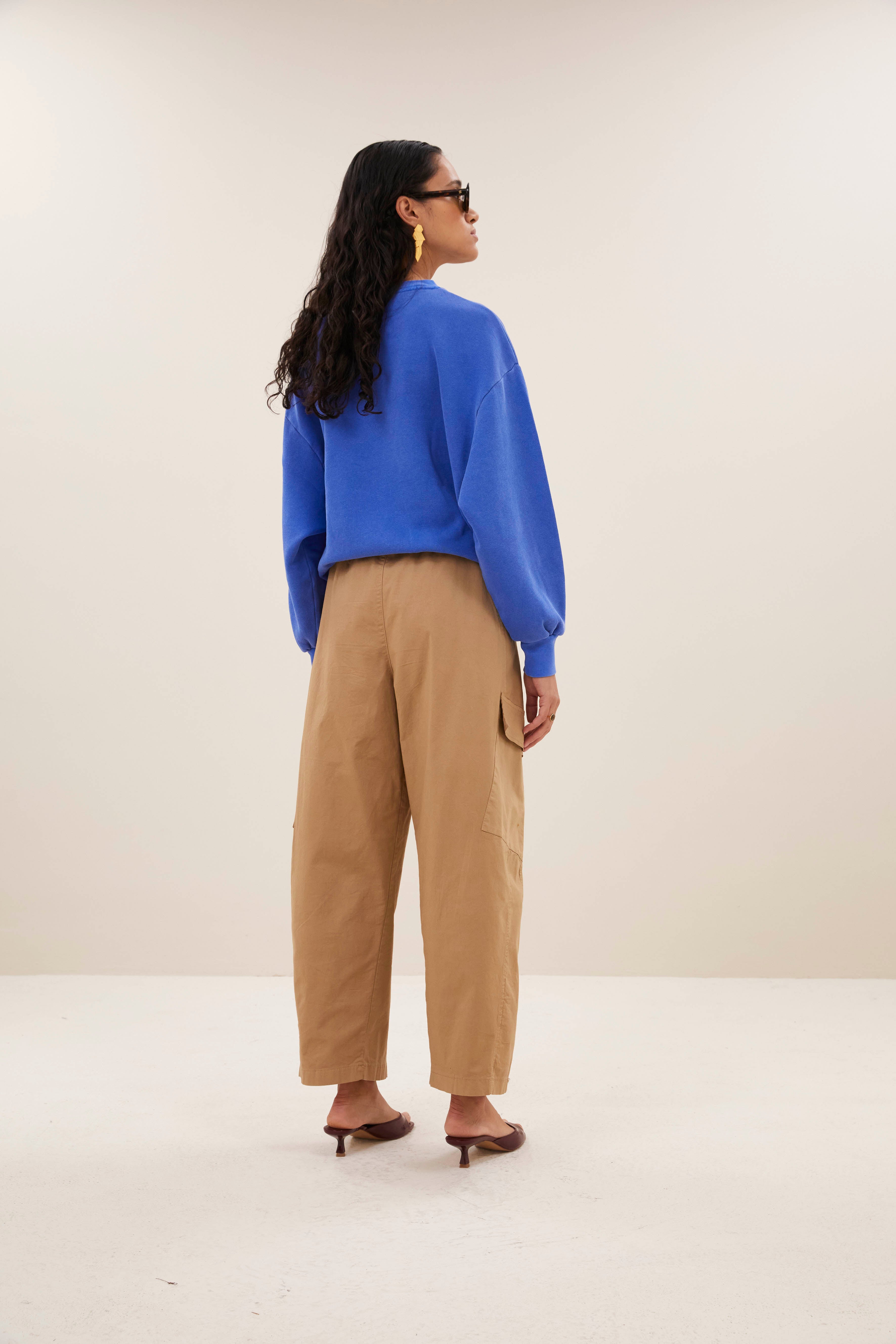 sweater-lili lucky sweater azul blue-by-bar-achteraanzicht
