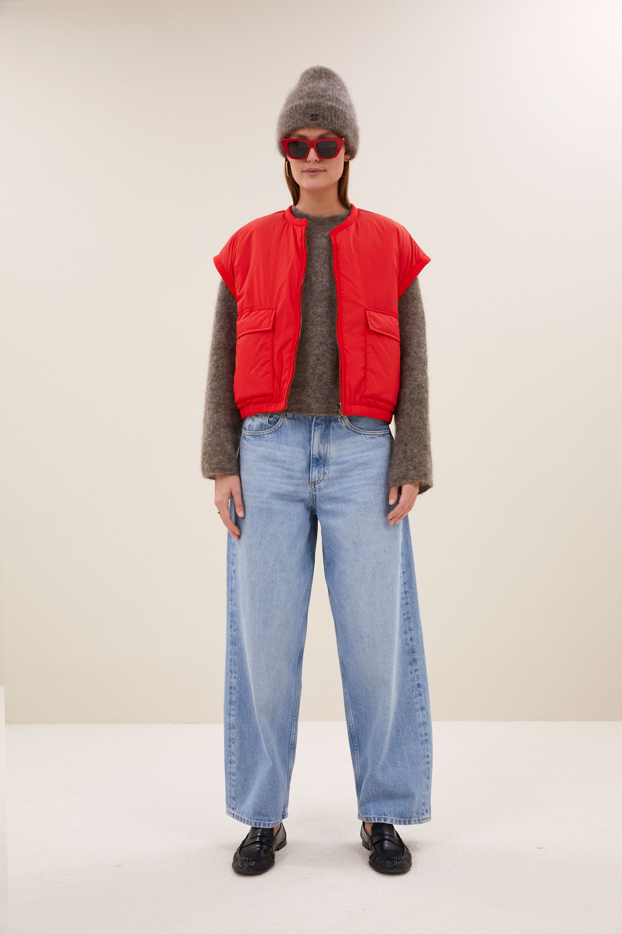 gio sleeveless jacket | poppy red
