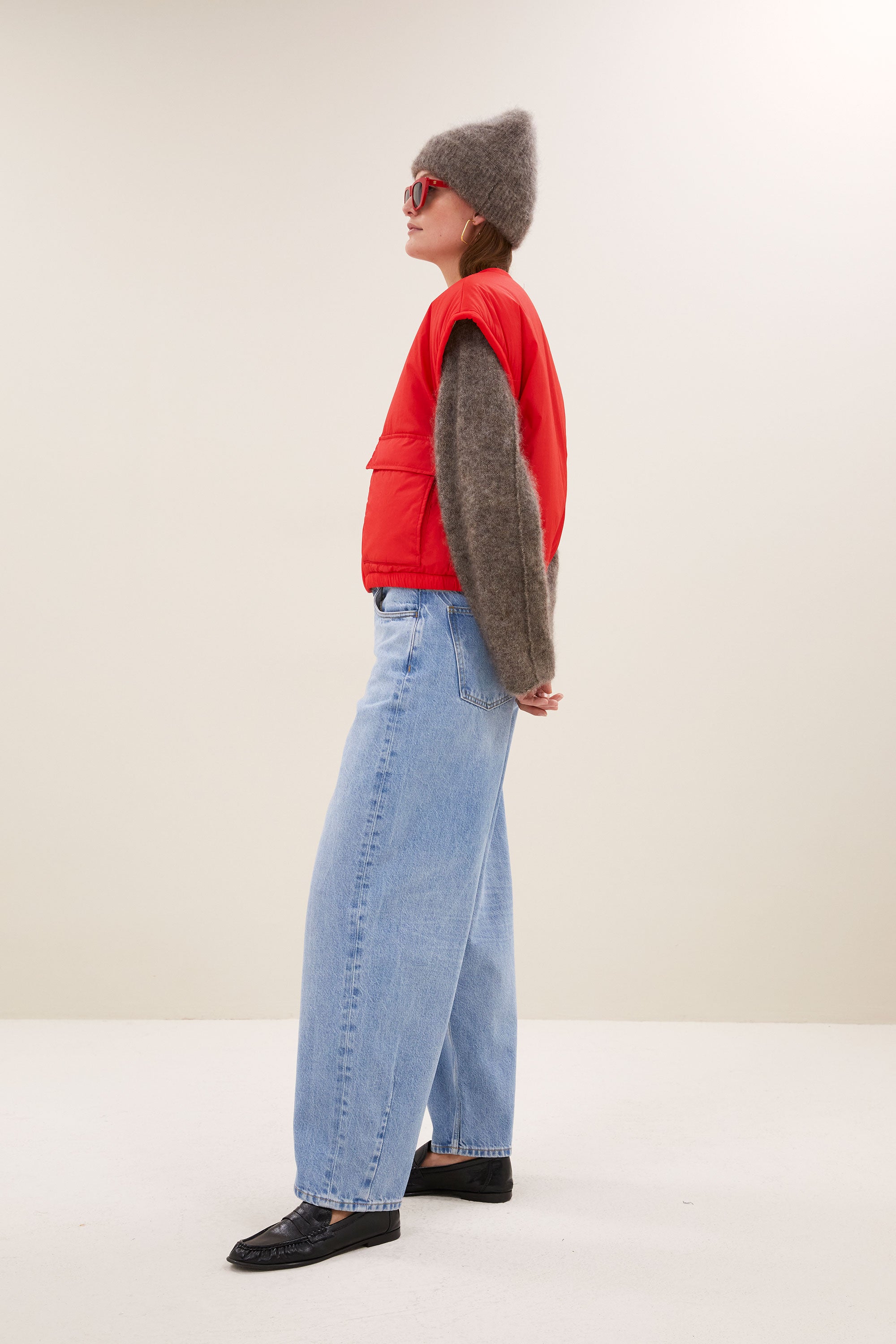 gio sleeveless jacket | poppy red