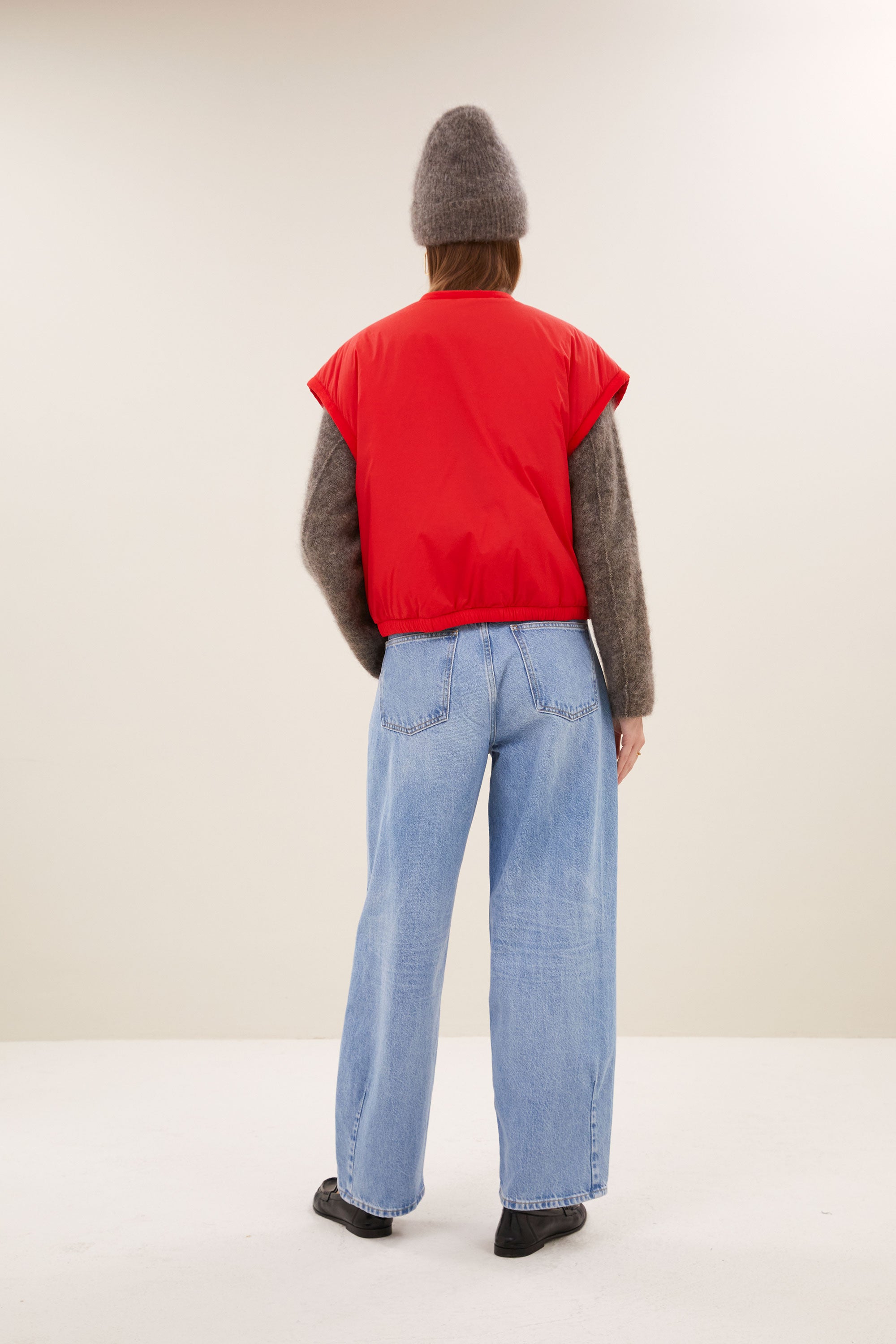 gio sleeveless jacket | poppy red