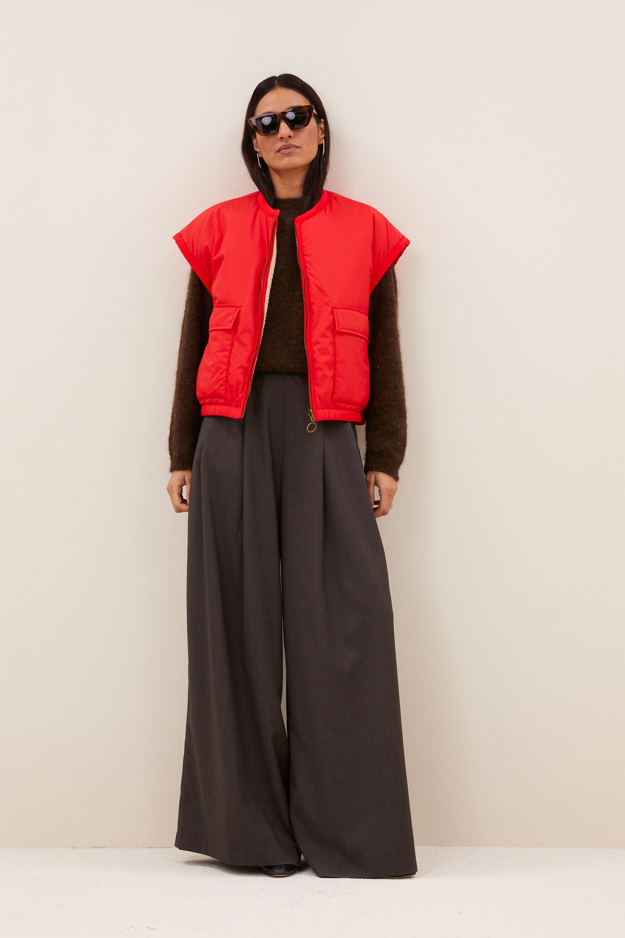 gio sleeveless jacket | poppy red