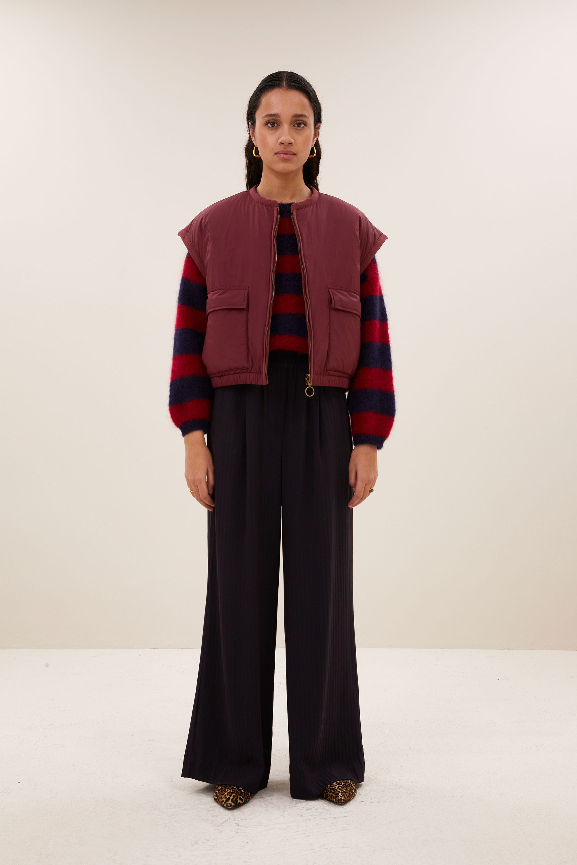 gio sleeveless jacket | wine