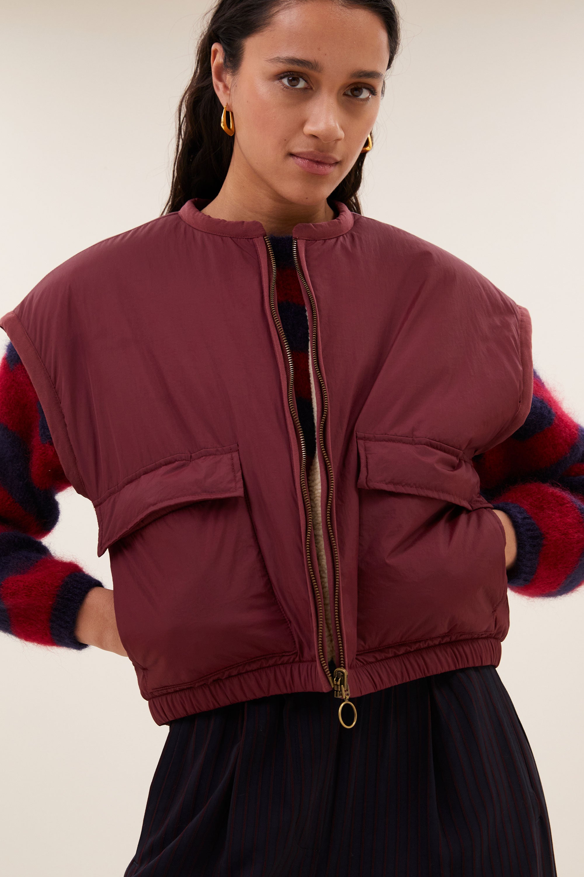 gio sleeveless jacket | wine