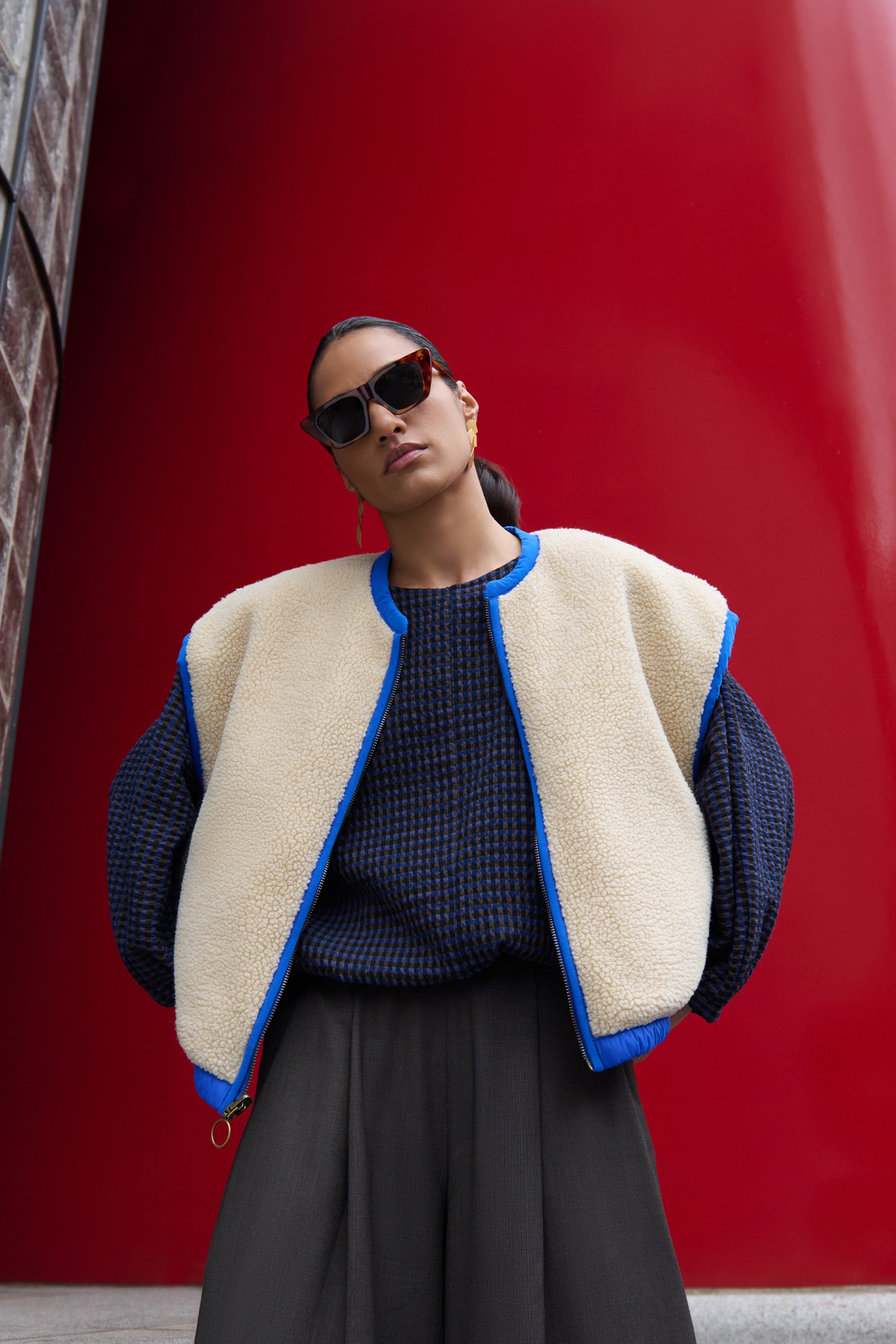 gio sleeveless jacket | kingsblue