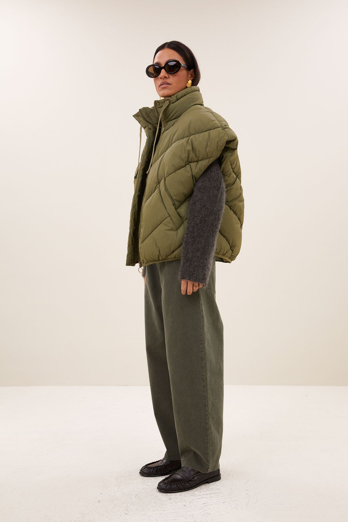 franky sleeveless jacket | olive