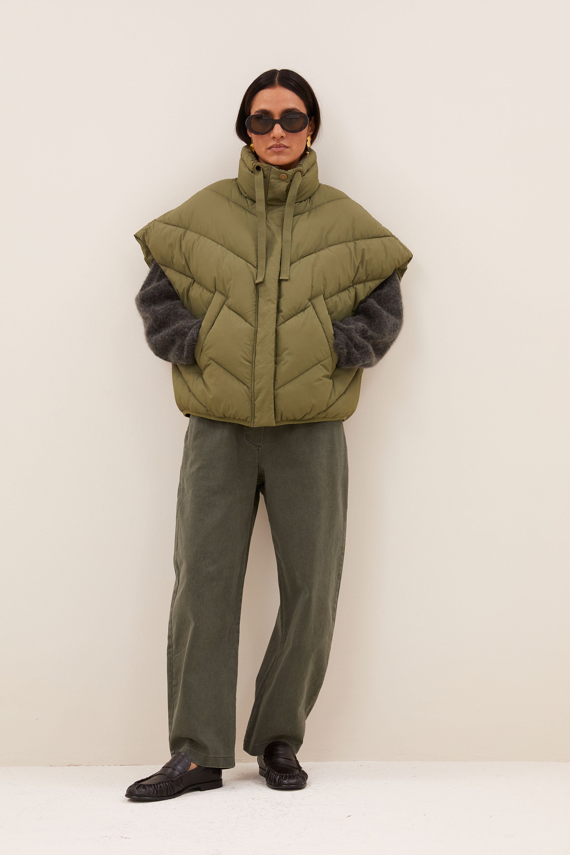 franky sleeveless jacket | olive
