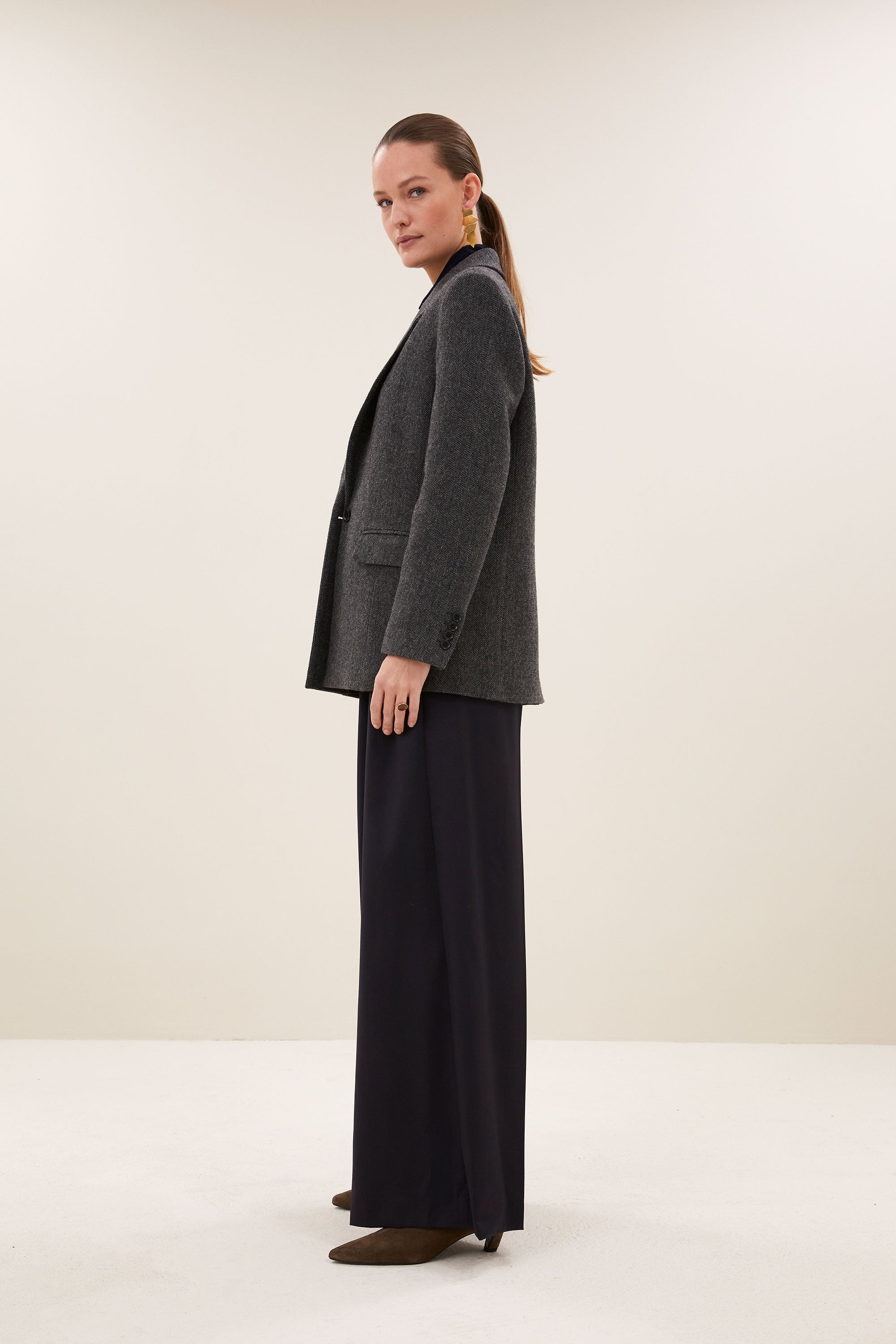 nes herringbone blazer | dark grey melee