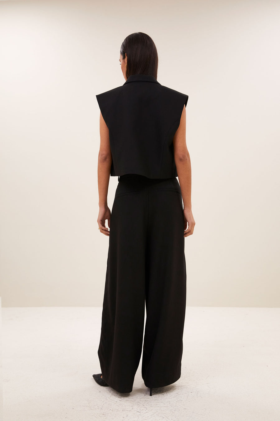 bobi herringbone gilet | black
