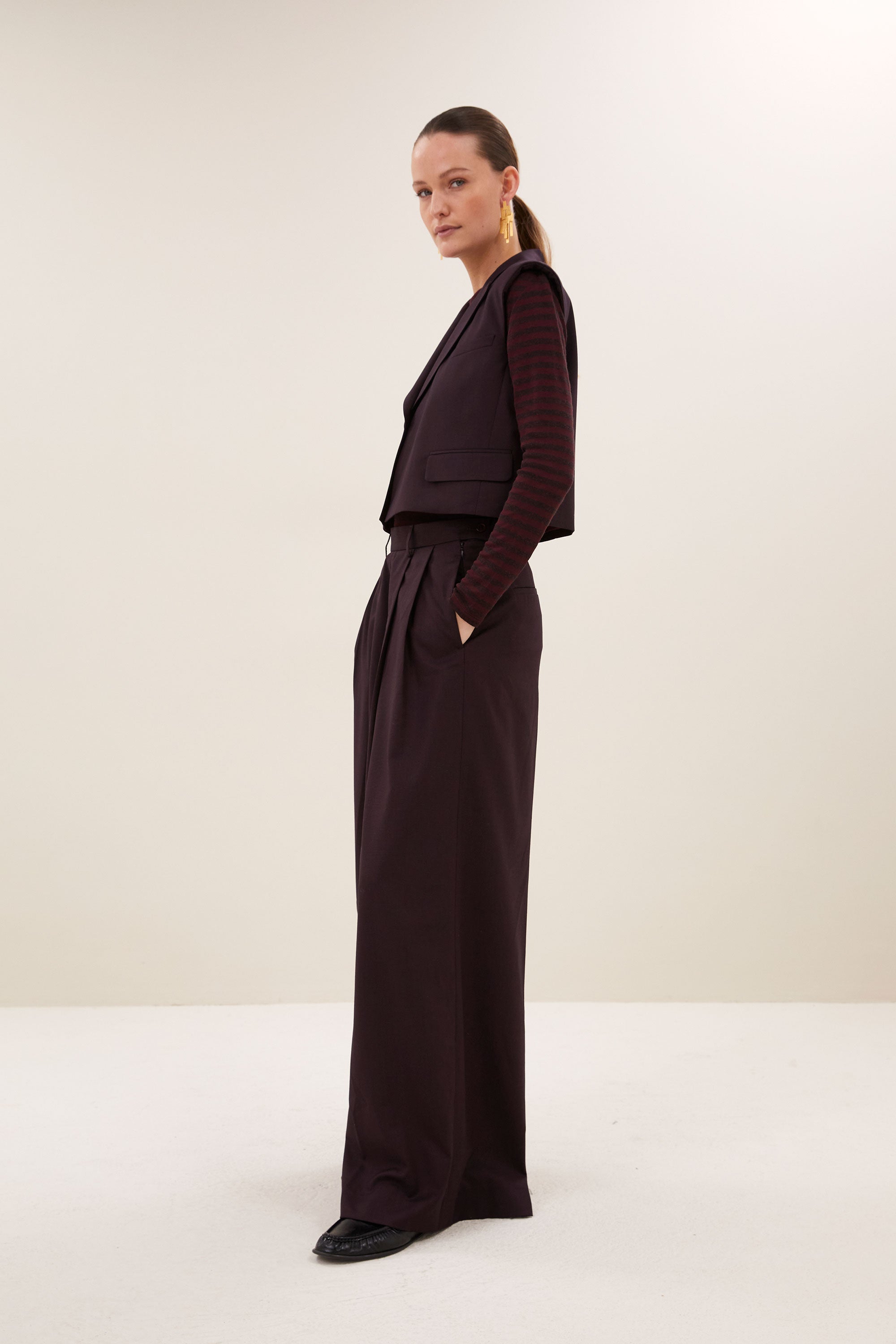 bobi gilet | dark wine