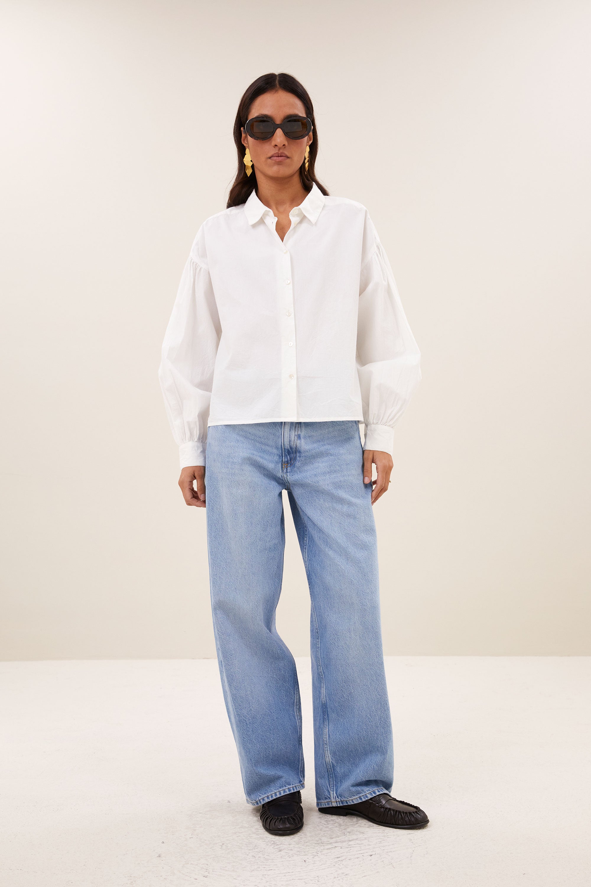 baggy-jeans-light-denim-comfortabele draagervaring-all-time classic-biologisch katoen-by-bar-sfeerbeeld