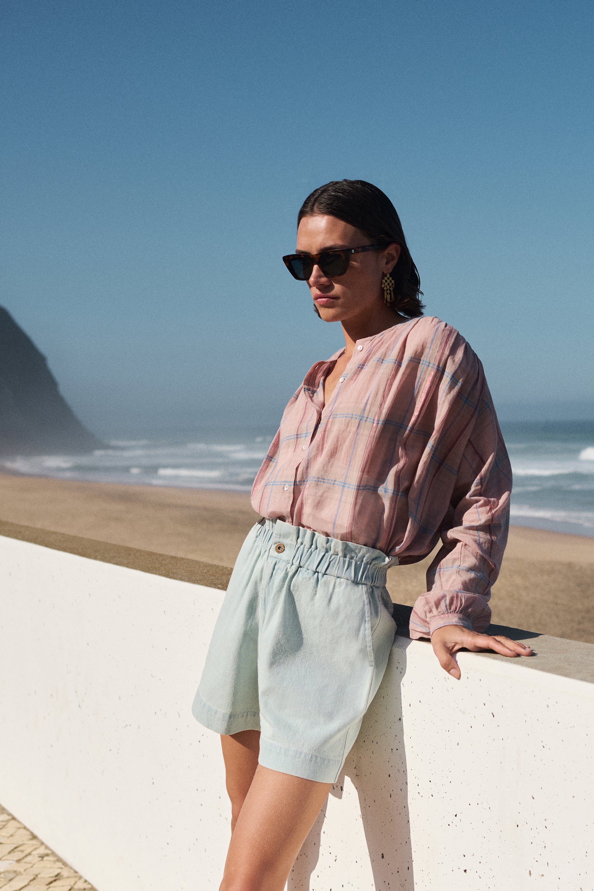 leon bleached denim short | bleached denim