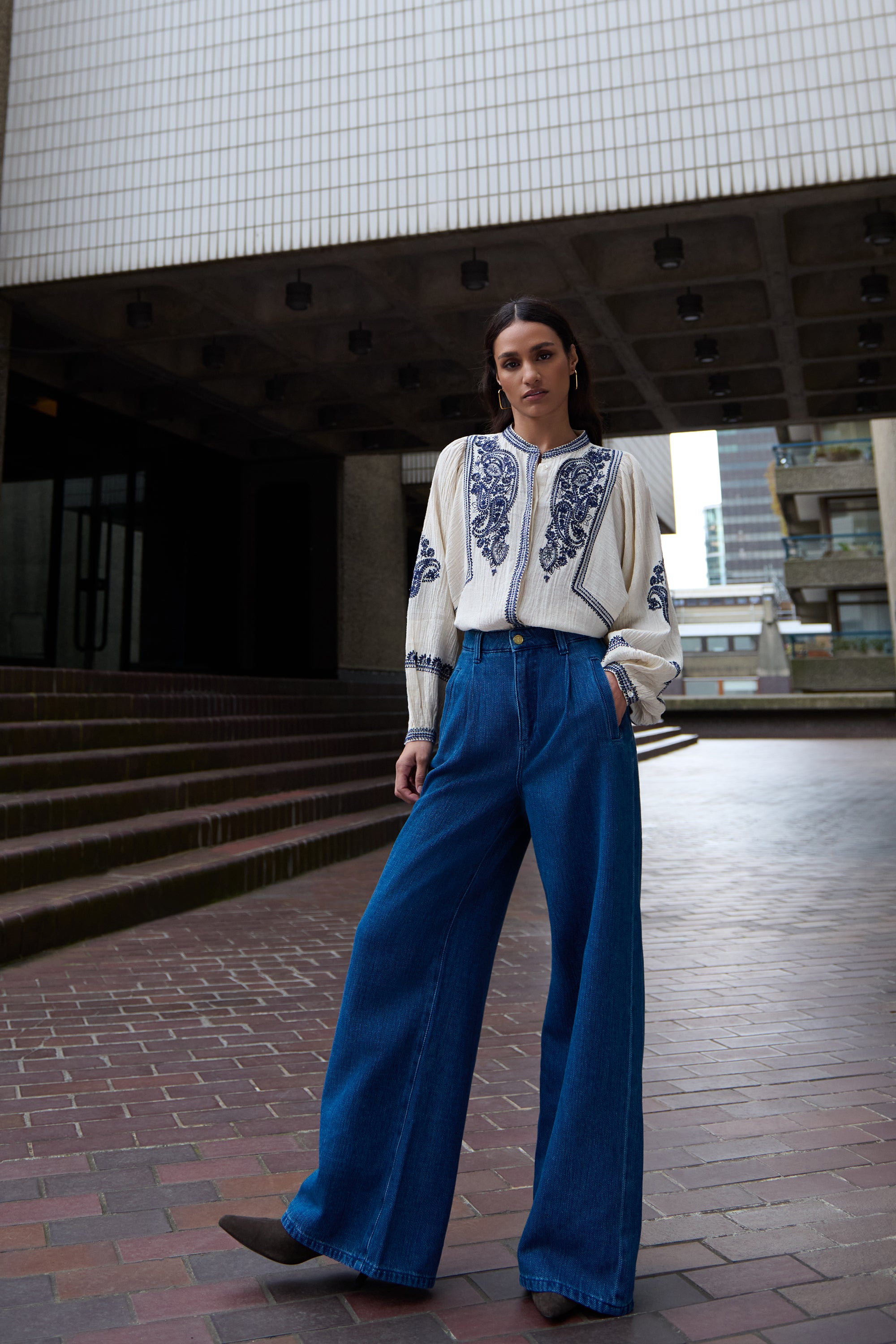 senne embroidery blouse | sand