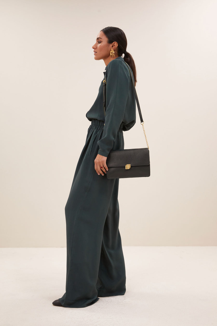 violet-bag-black-1-soepel leer-all-time classic-by-bar-positie-10