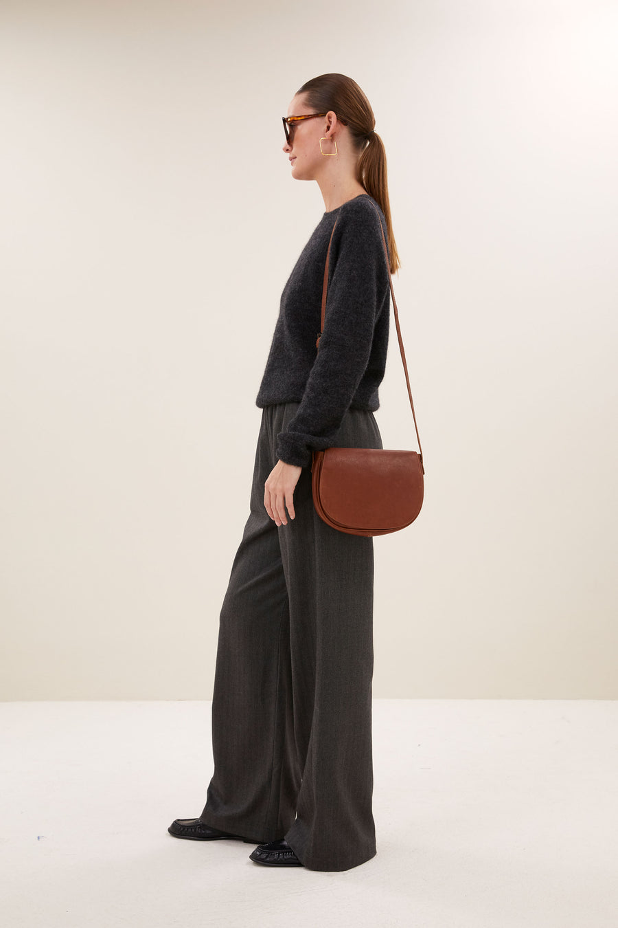 paris-bag-cognac-soepel leer-all-time classic-gemaakt door een familiebedrijf-by-bar-sfeerbeeld