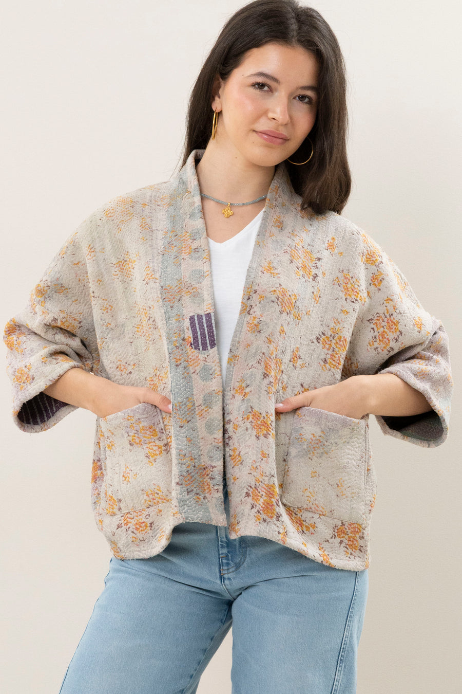 classic-antic-jacket-mundra-f-elk item is uniek-must-have essential-tijdloze pasvorm-by-bar-sfeerbeeld