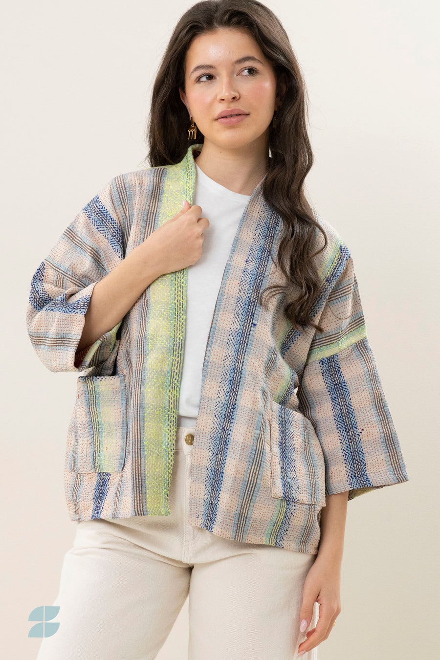 classic-antic-jacket-virpur-f-elk item is uniek-must-have essential-tijdloze pasvorm-by-bar-sfeerbeeld