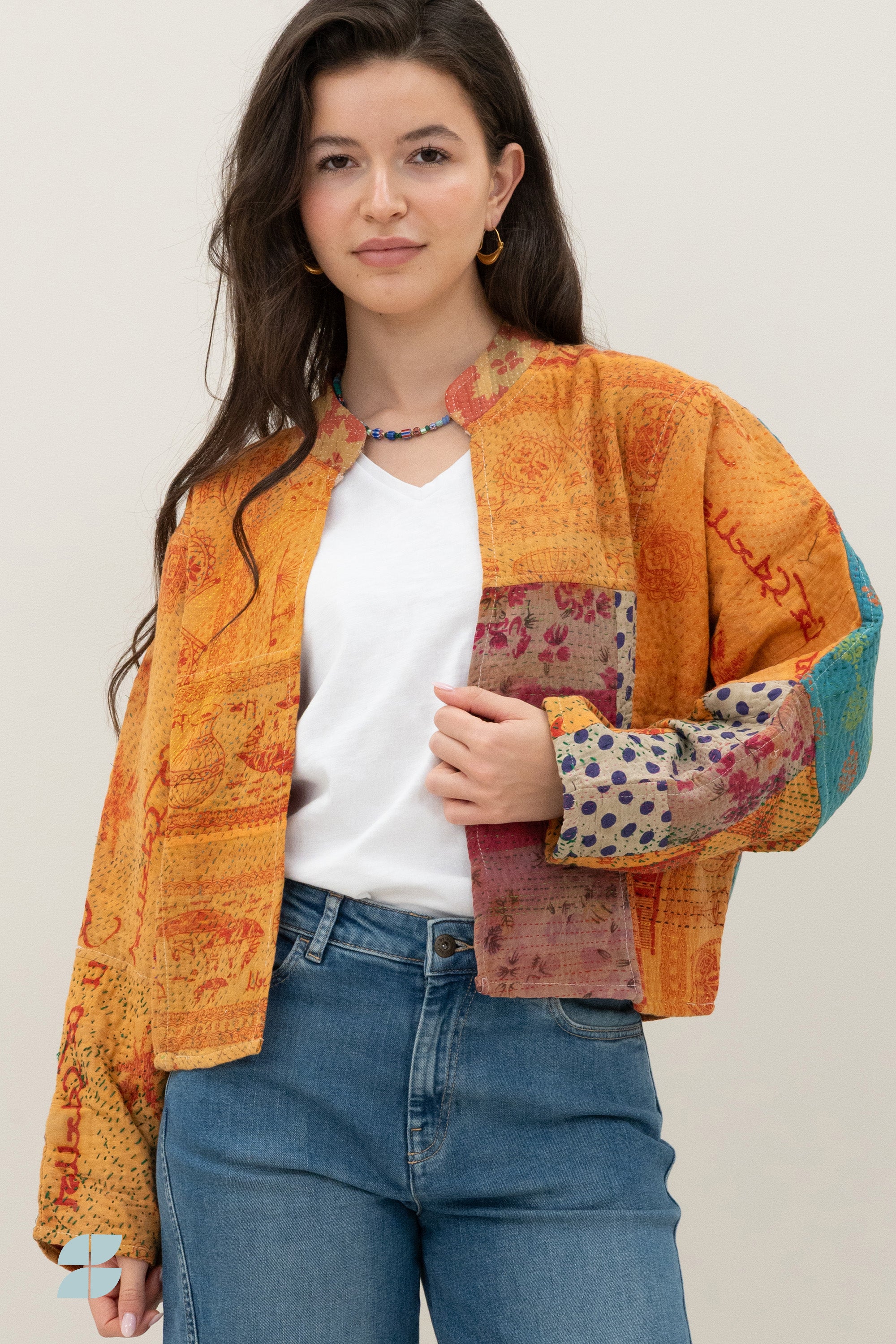 blossom-antic-jacket-gaya-j-2-elk item is uniek-must-have essential-draagbaar aan beide zijden-by-bar-sfeerbeeld