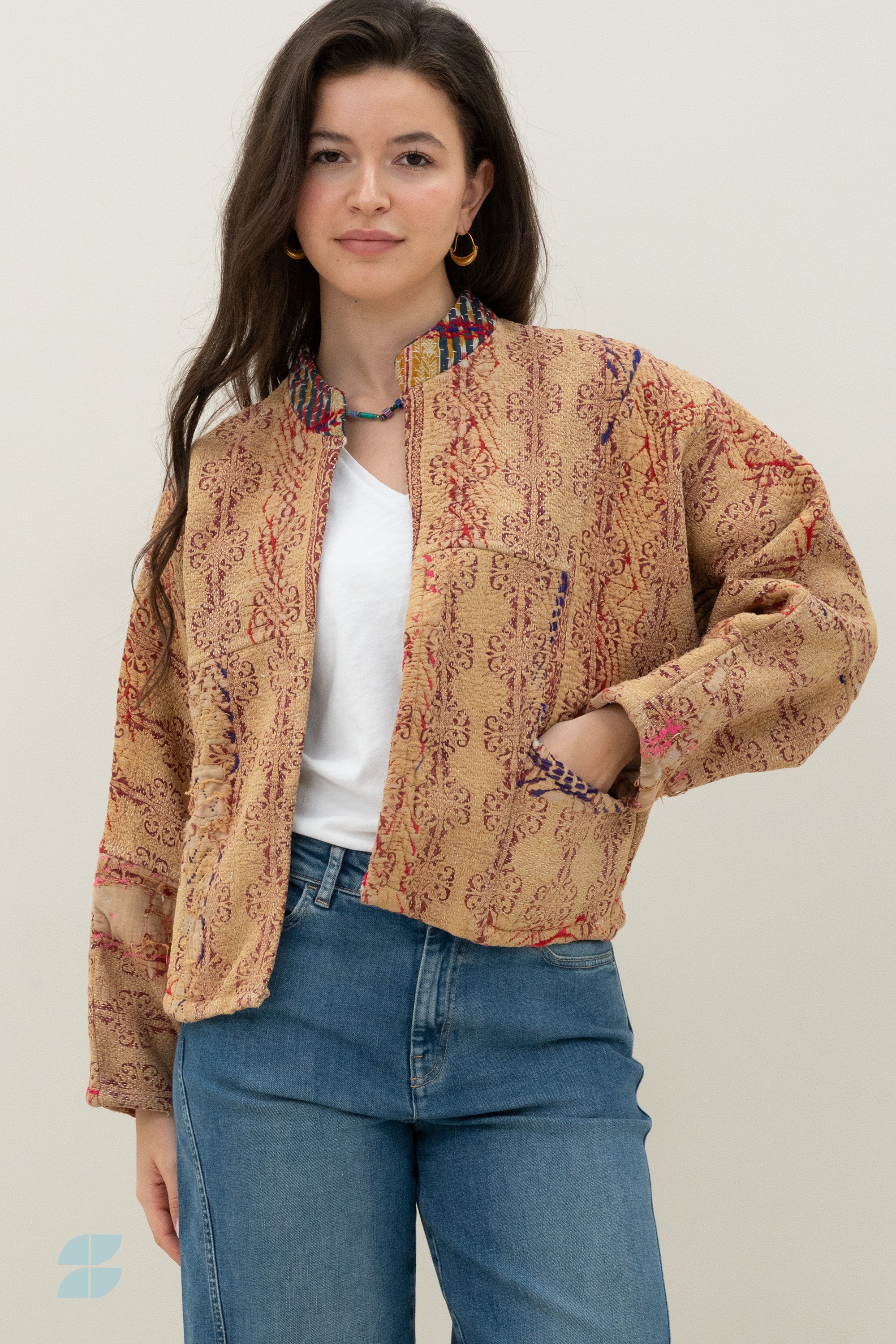 blossom-antic-jacket-latur-f-2-elk item is uniek-must-have essential-draagbaar aan beide zijden-by-bar-sfeerbeeld